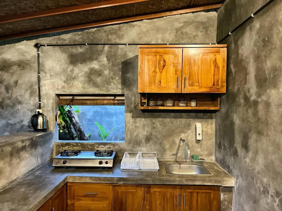 Ras 2 Bedrooms By Damaresa