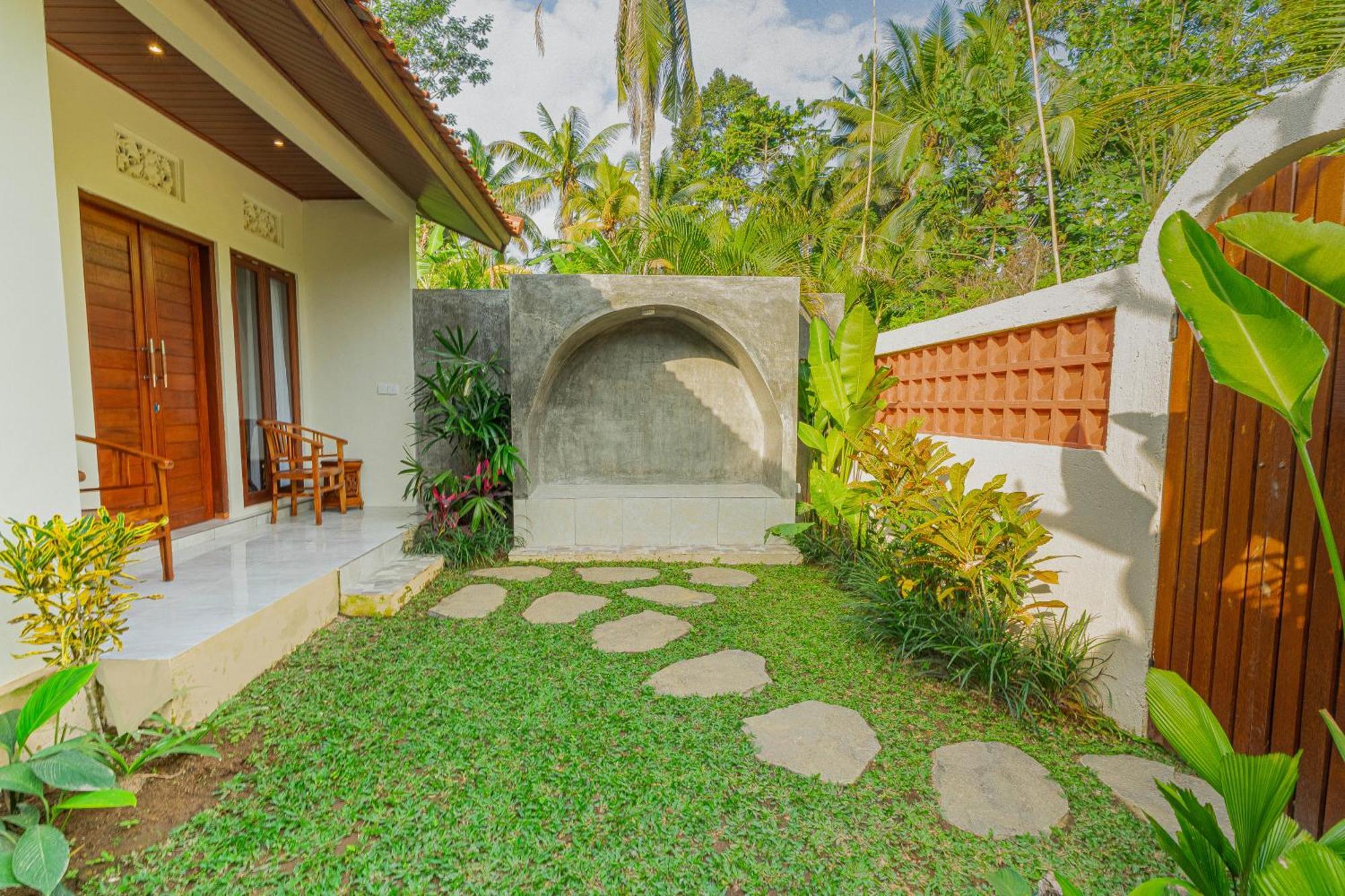 Guest house Puri Kurnia Ayu *