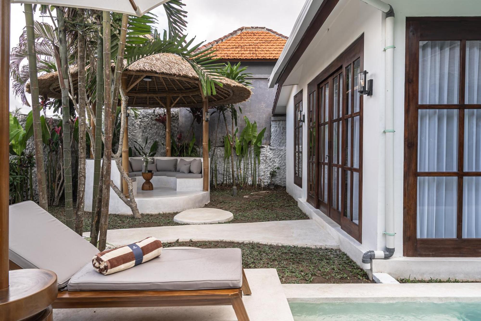 Villa Moonlight Evdekimi - Stylish 2br Escape With Tropical Garden And Pool - Long Extras