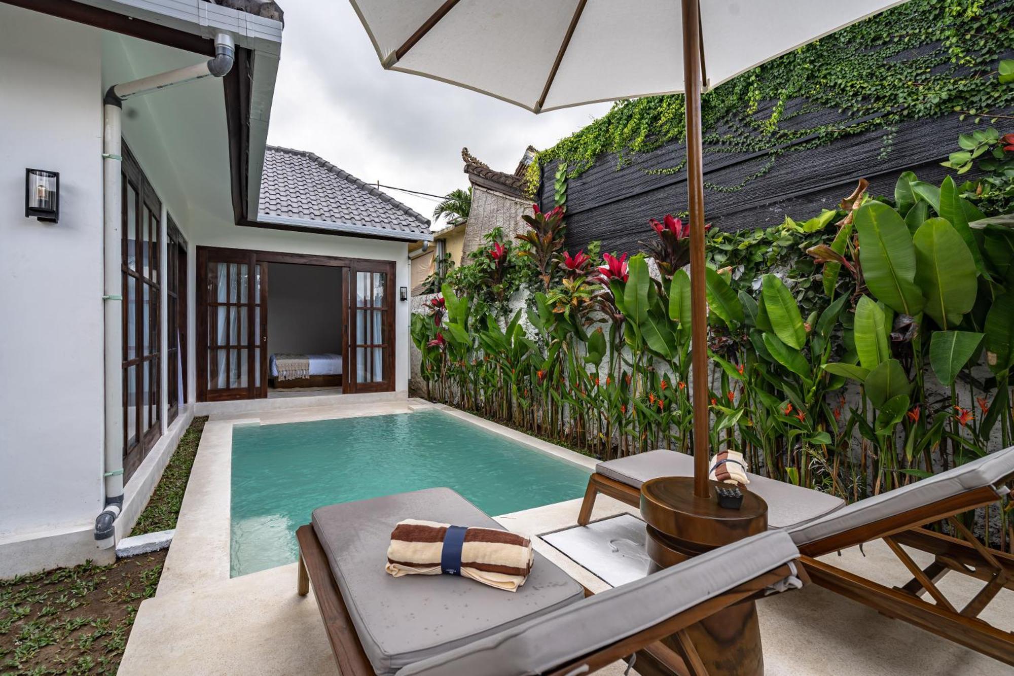 Moonlight Evdekimi - Stylish 2br Escape With Tropical Garden And Pool - Long Extras Villa *