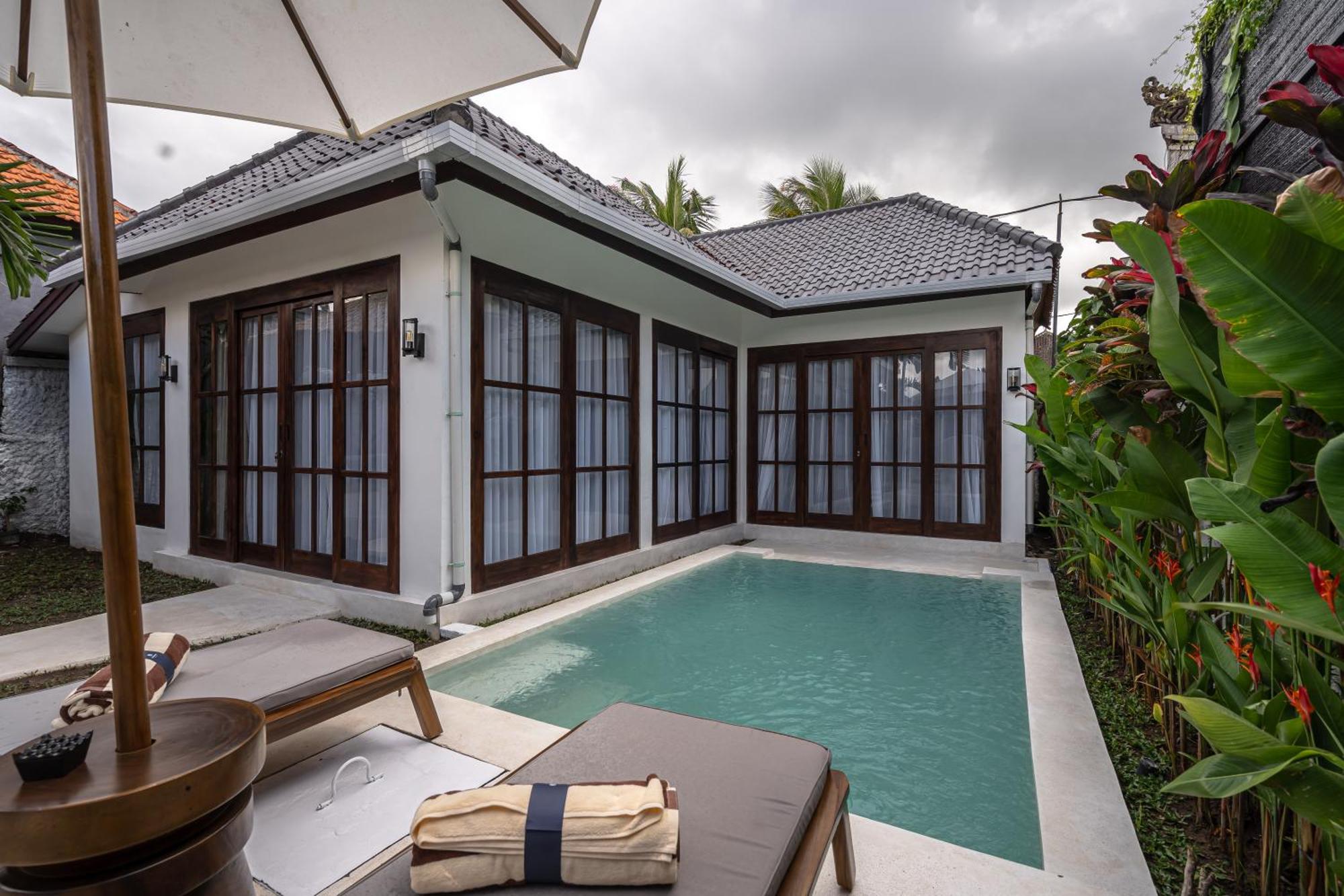 Moonlight Evdekimi - Stylish 2br Escape With Tropical Garden And Pool - Long Extras Villa