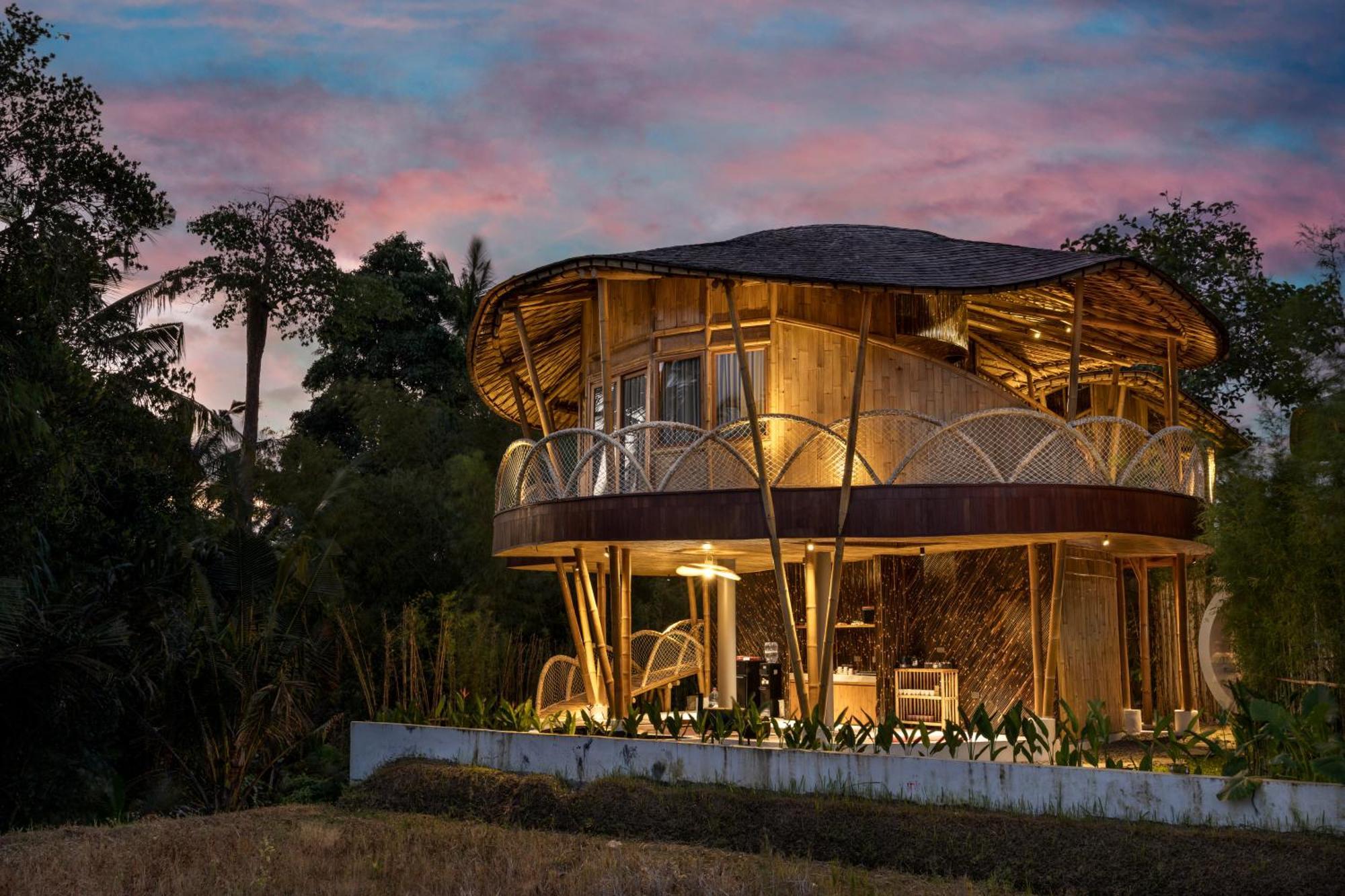 Clan Living - The Lovers Private Villa