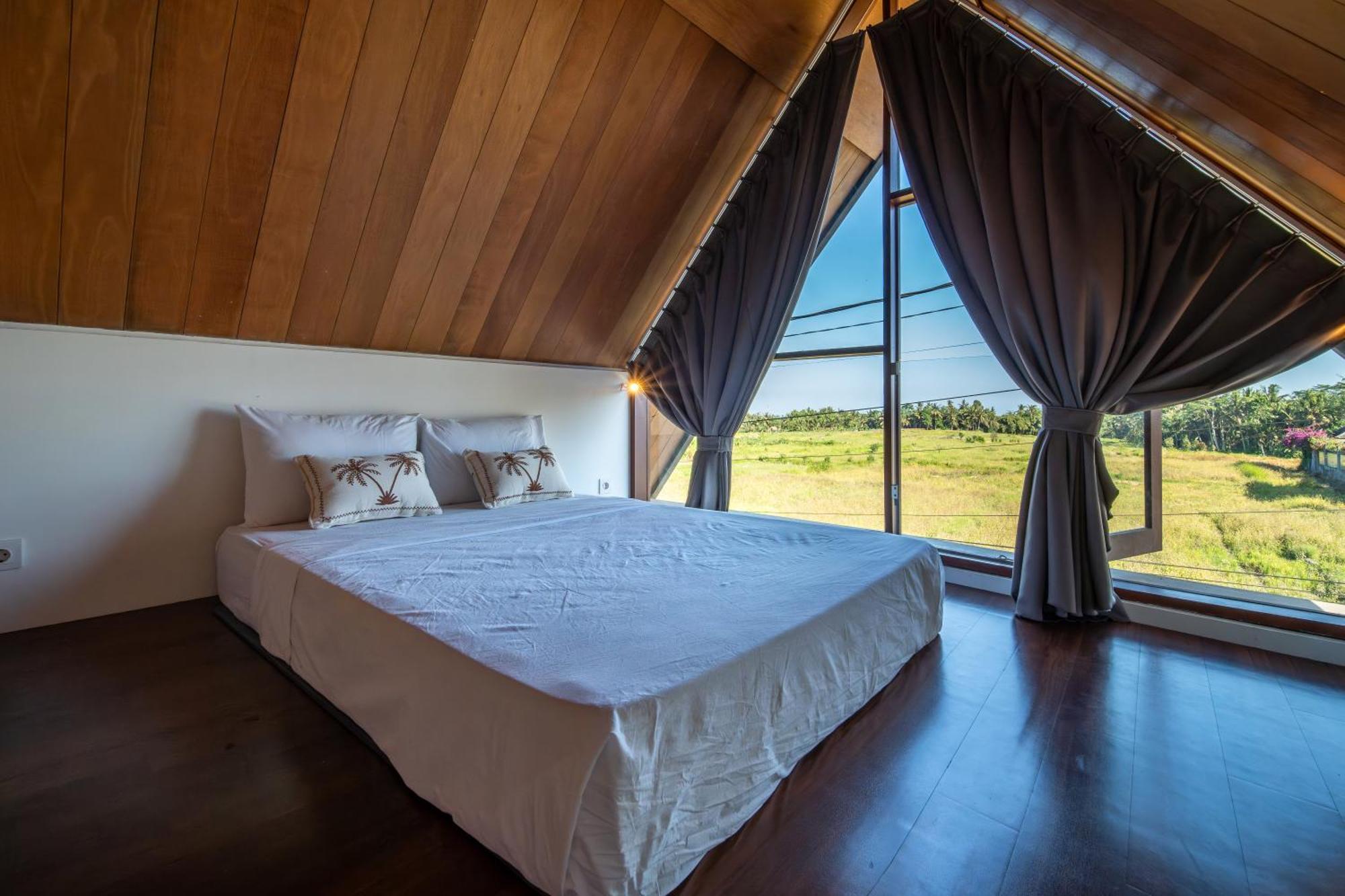 Villa Oasis Loft - Ricefield Luxe View