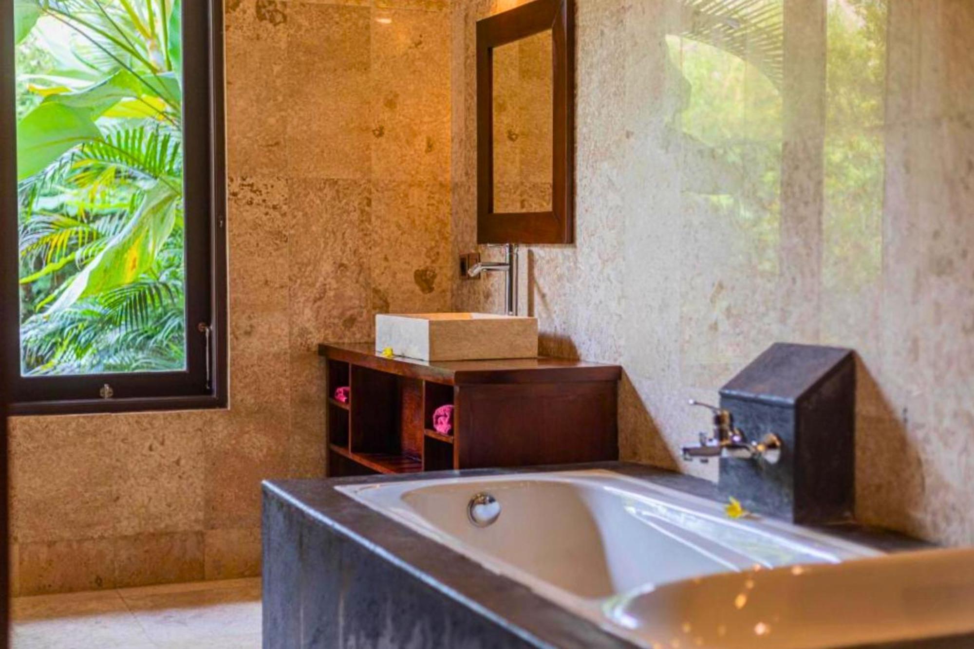 Dafhina 1 Bedroom Private Pool Zn247