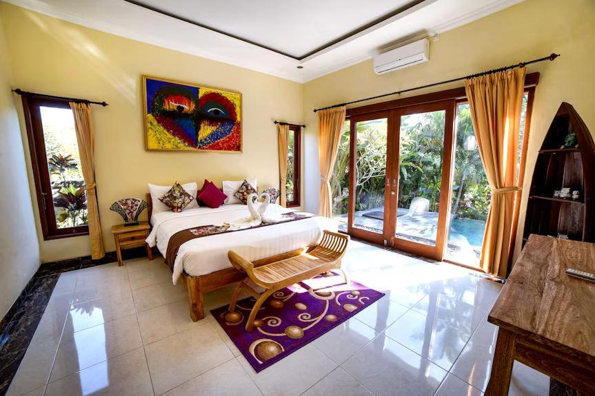 Villa Antira Private
