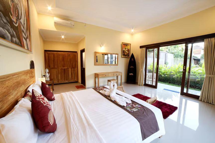 Antira Private Villa *