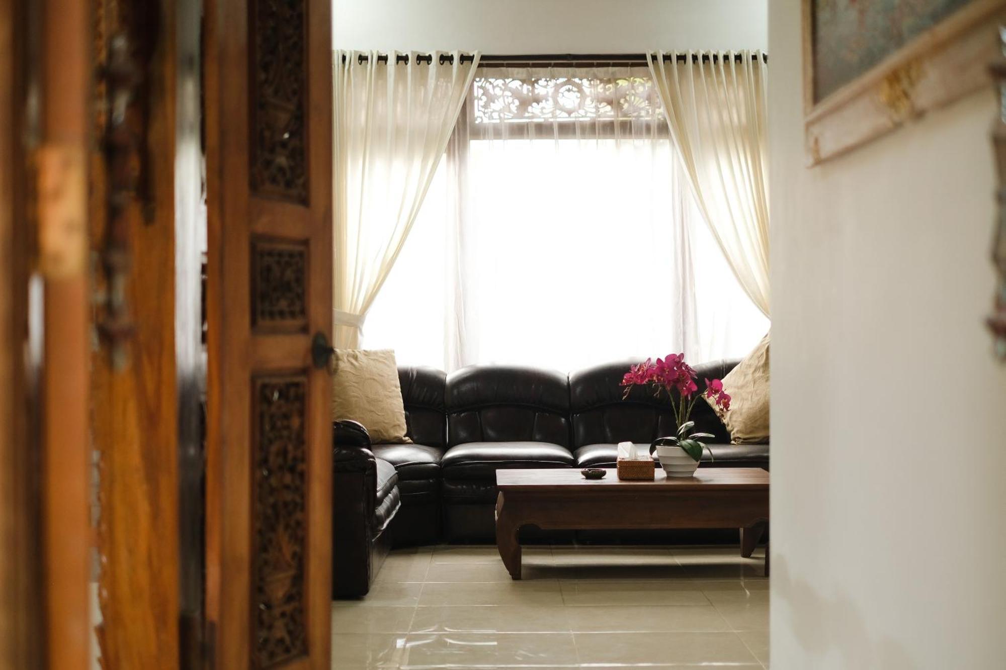 Holiday home Brata's 2 Bedrooms With Private Kitchen *