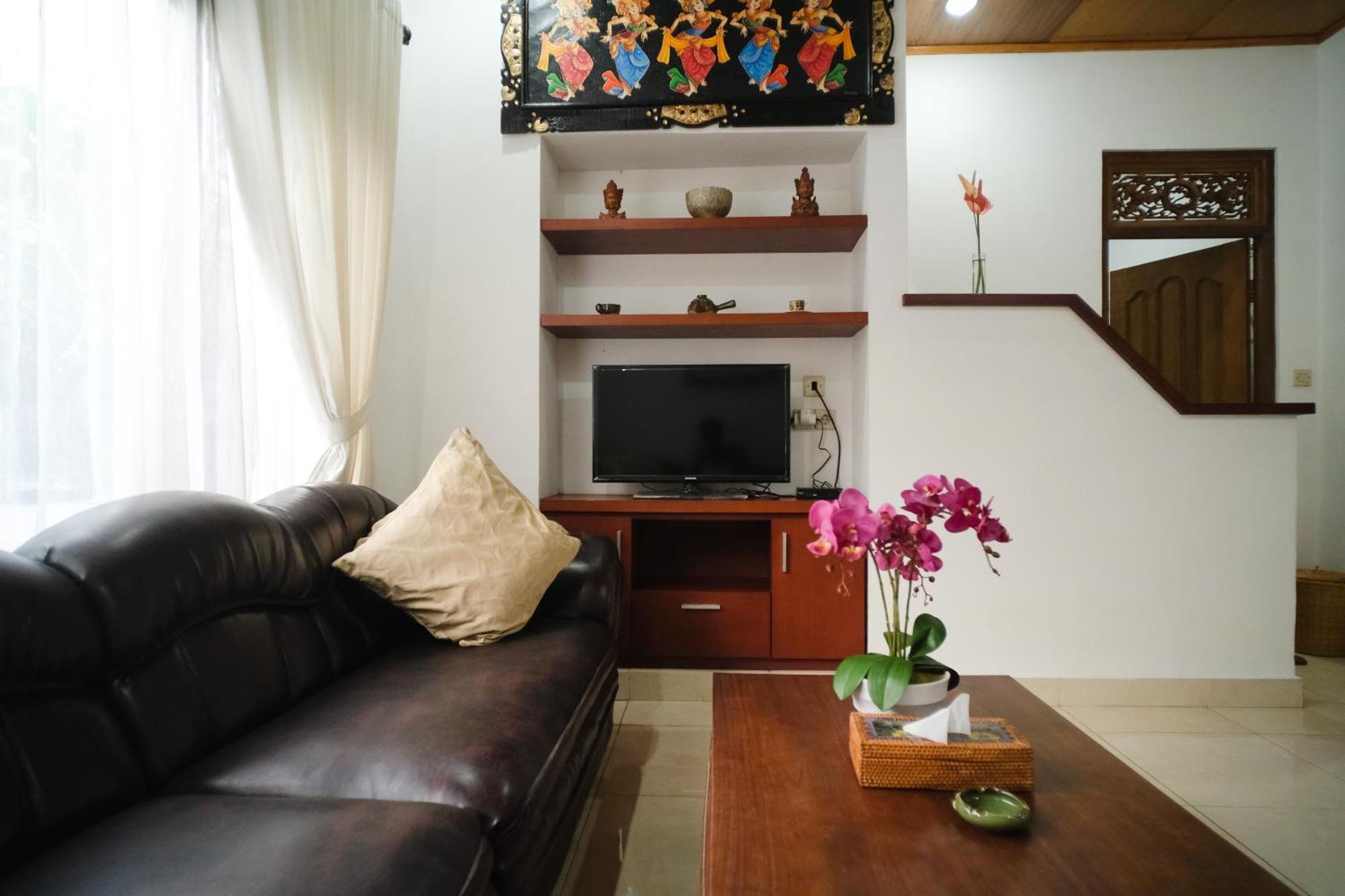 Brata's 2 Bedrooms With Private Kitchen Holiday home Ubud (Bali)