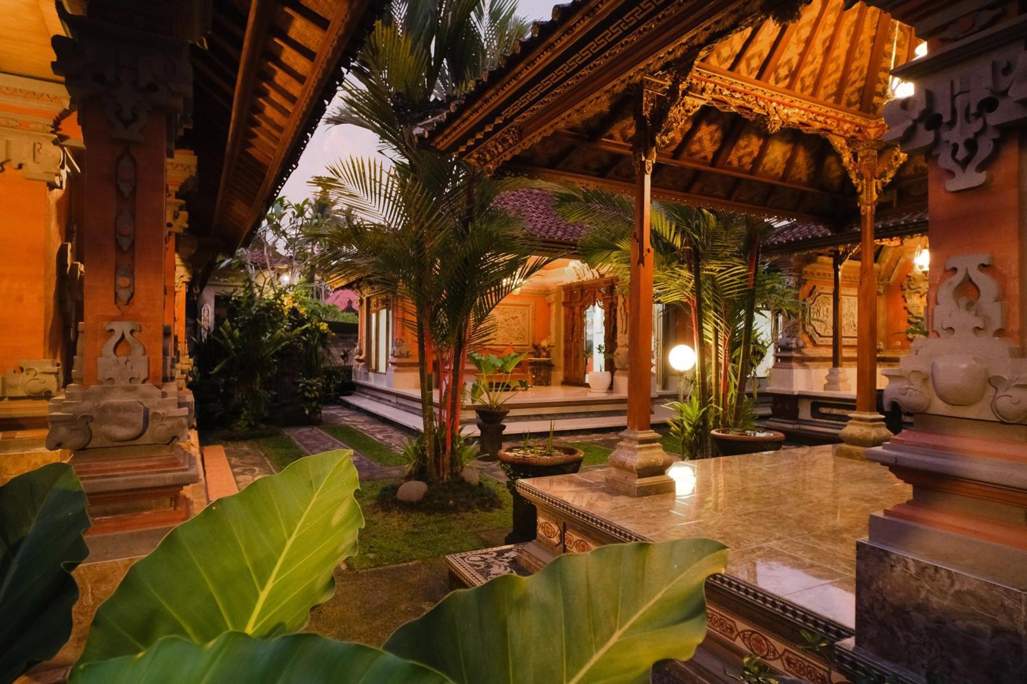 Holiday home Brata's 2 Bedrooms With Private Kitchen Ubud (Bali)