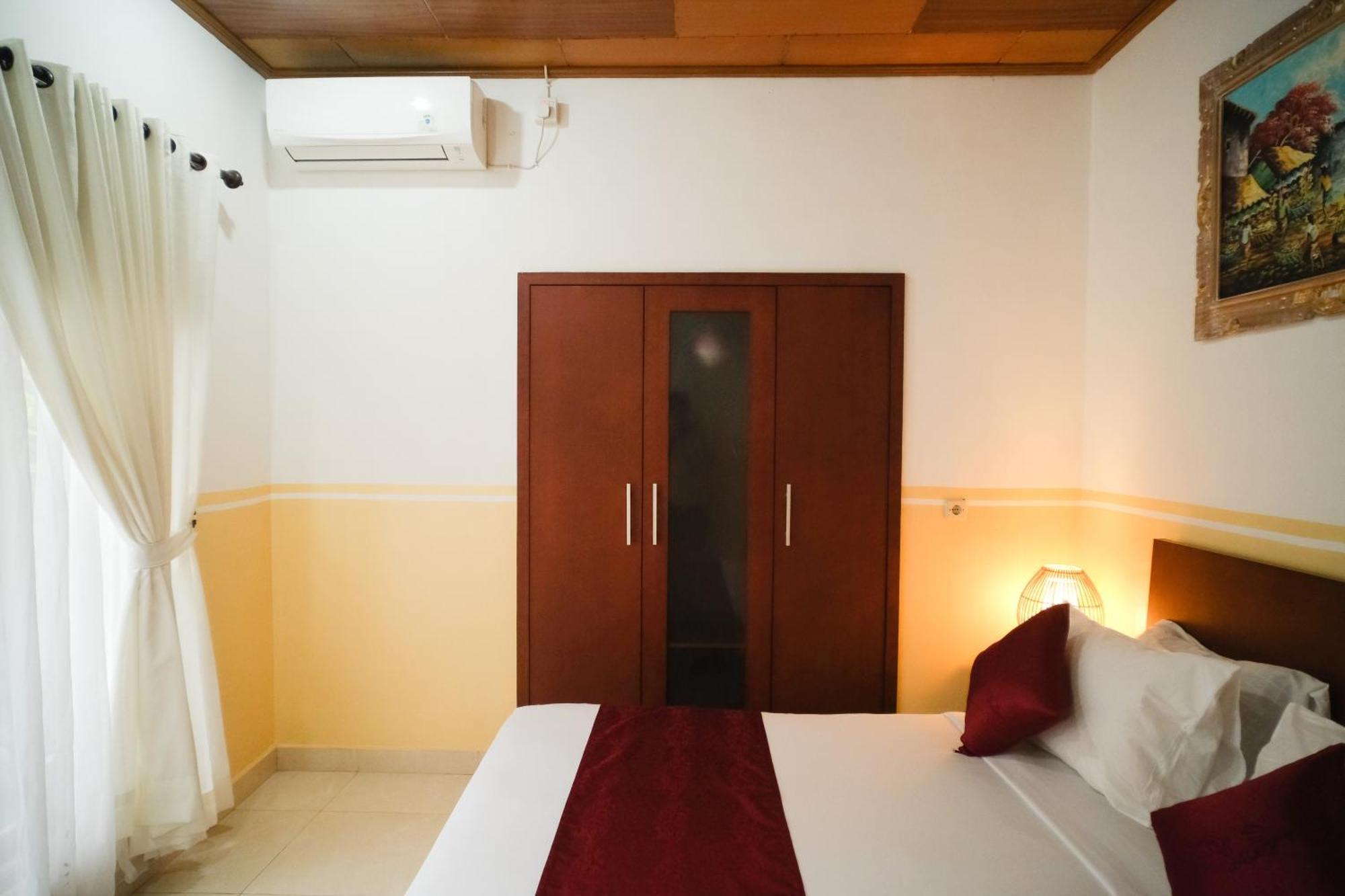 Holiday home Brata's 2 Bedrooms With Private Kitchen