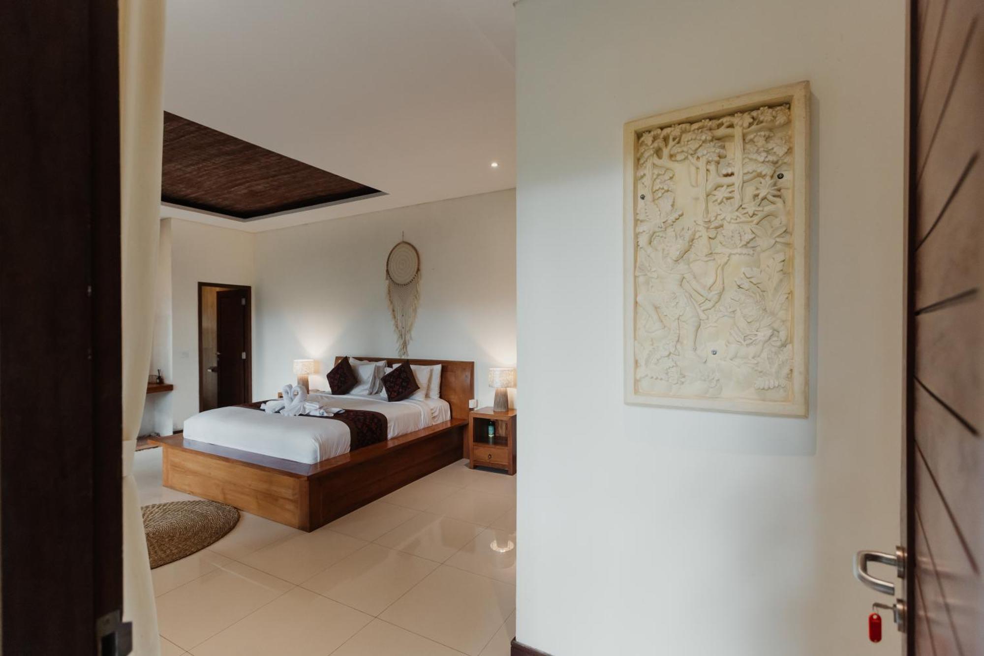 The Iyang Hotel