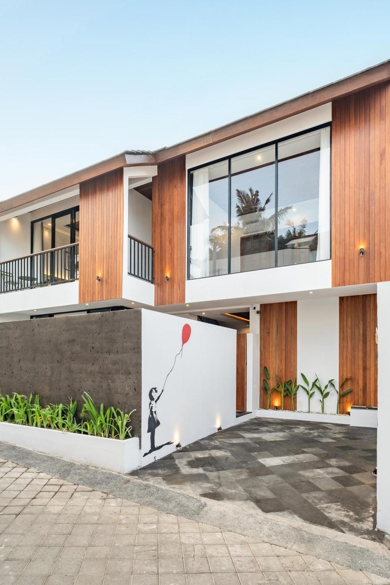 Wisma tamu Kaja House
