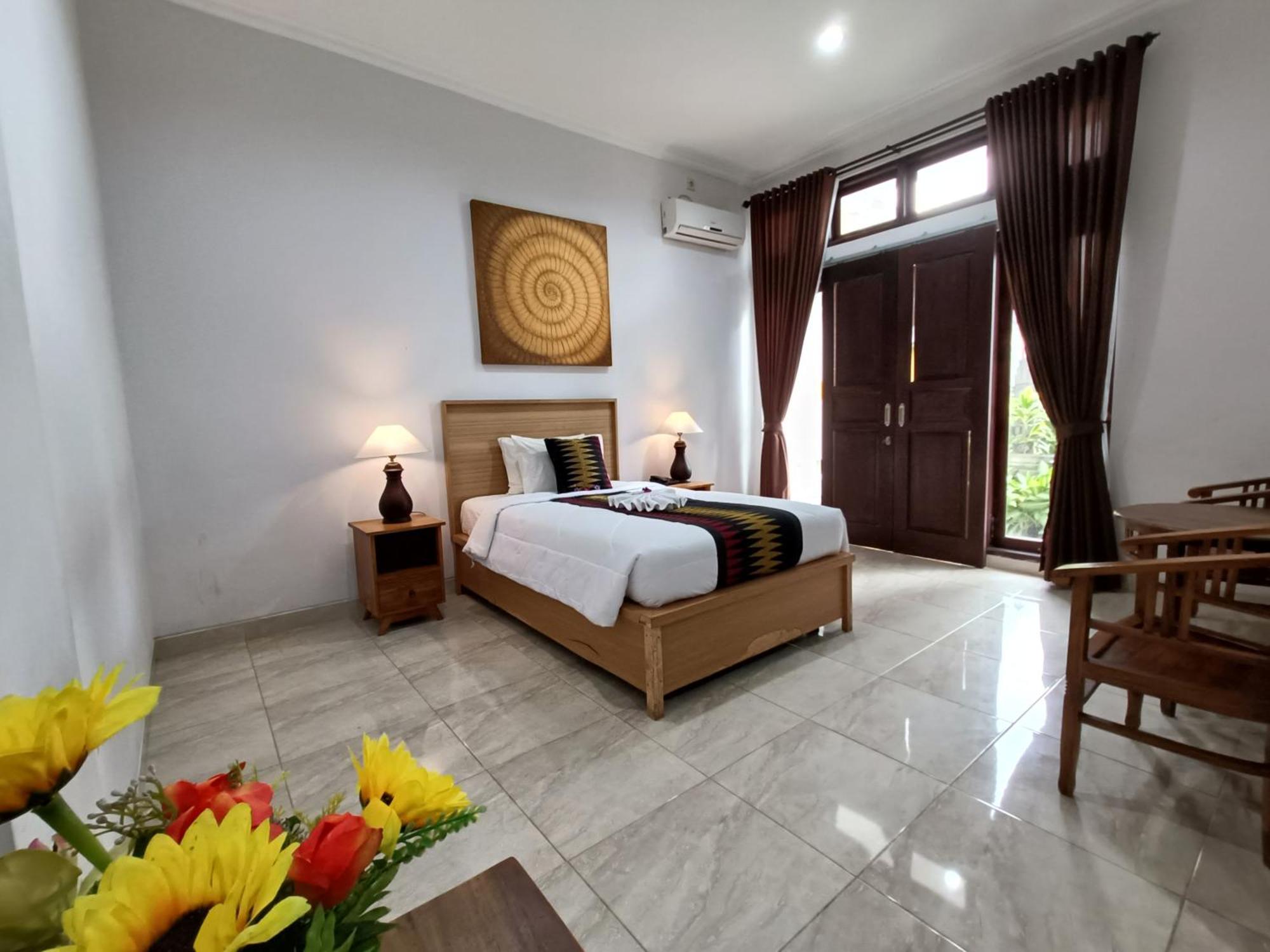 Wisata Bintang Hotel *