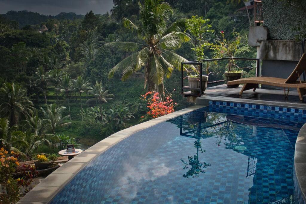 Heaven View 2 Bedroom Sayan Villa