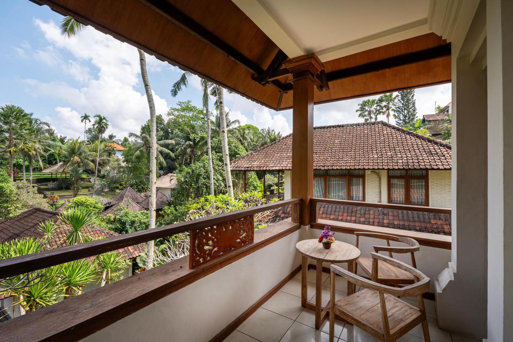 Resort Pertiwi &