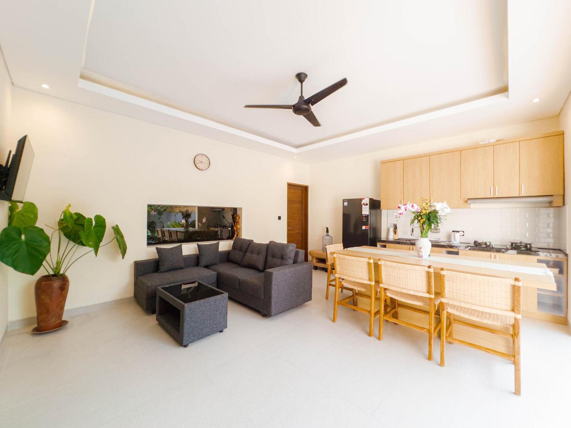 Villa Gold Fish House