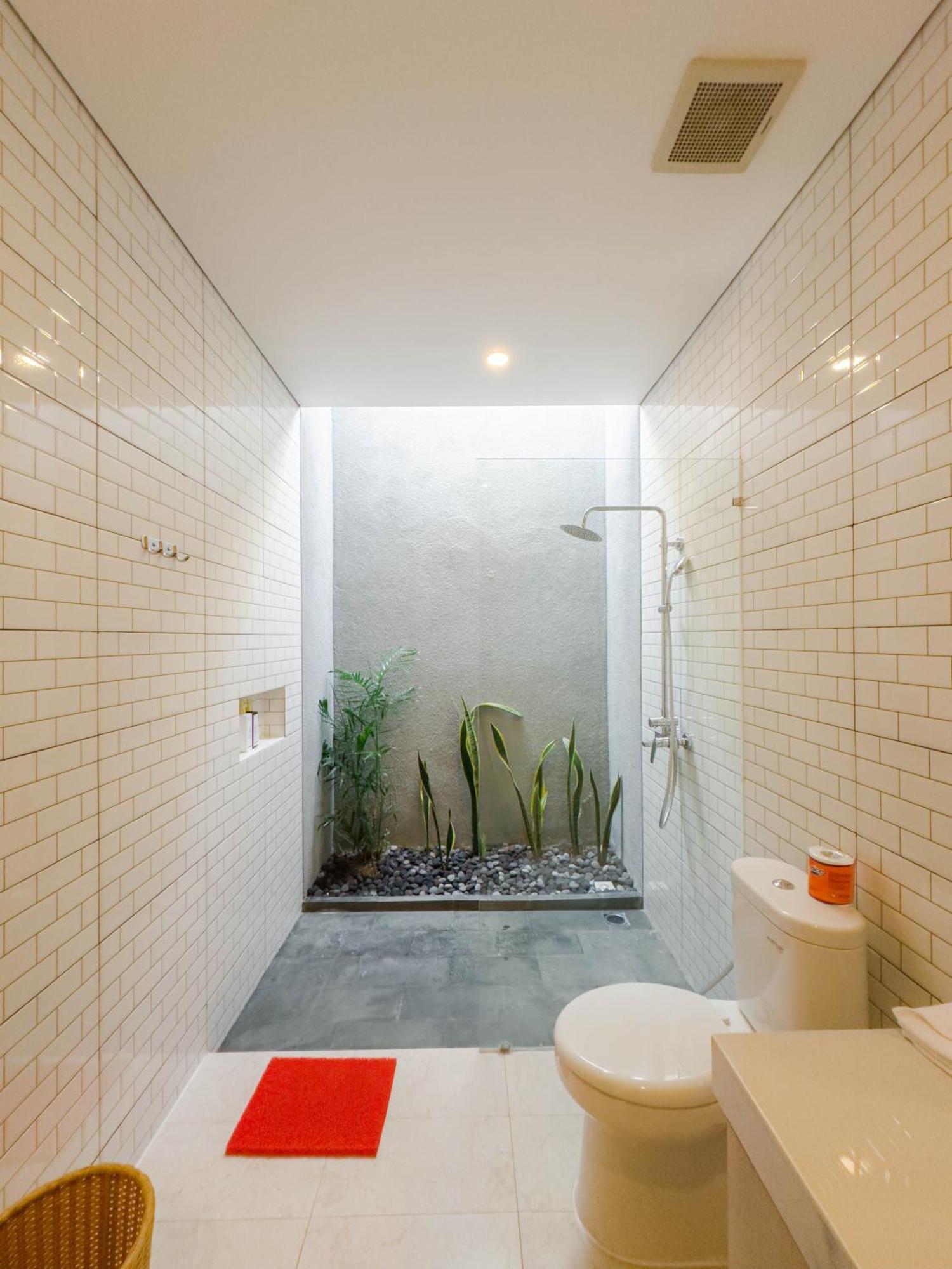 Villa Gold Fish House