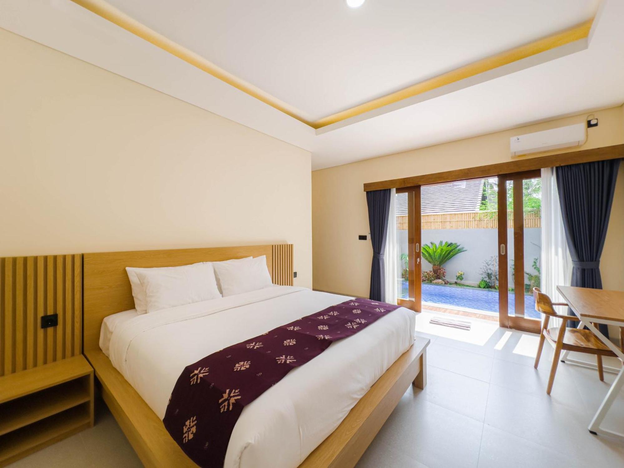 Villa Gold Fish House *