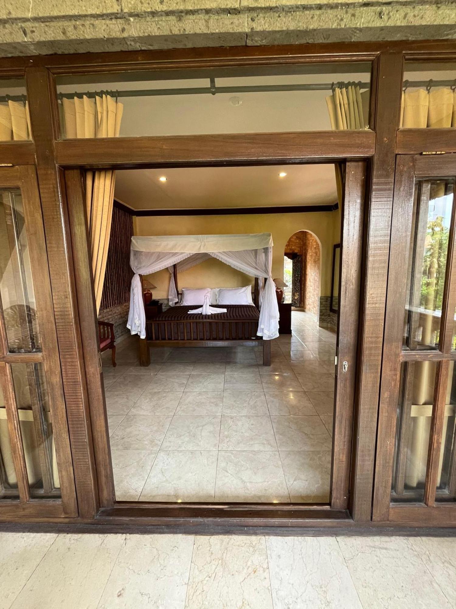 Ariani Guest house
