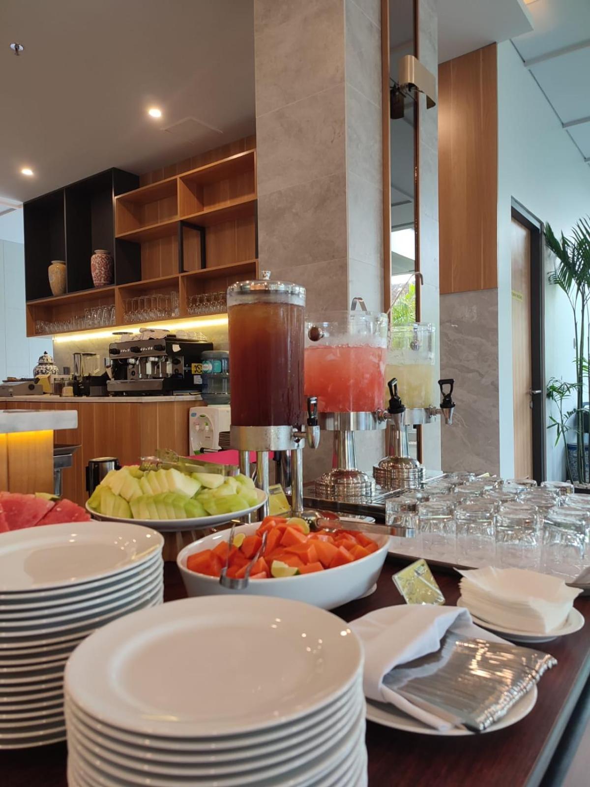 Hotel Rv Gianyar 4*