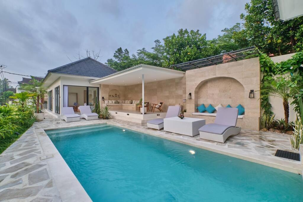 Newly! 3bdr Modern Close To Center Villa Ubud (Bali)