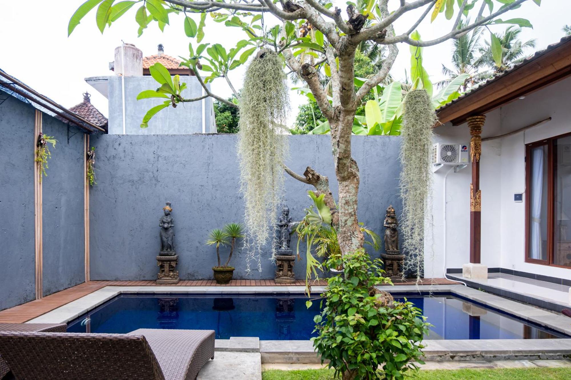 De Cahyani Private By Supala