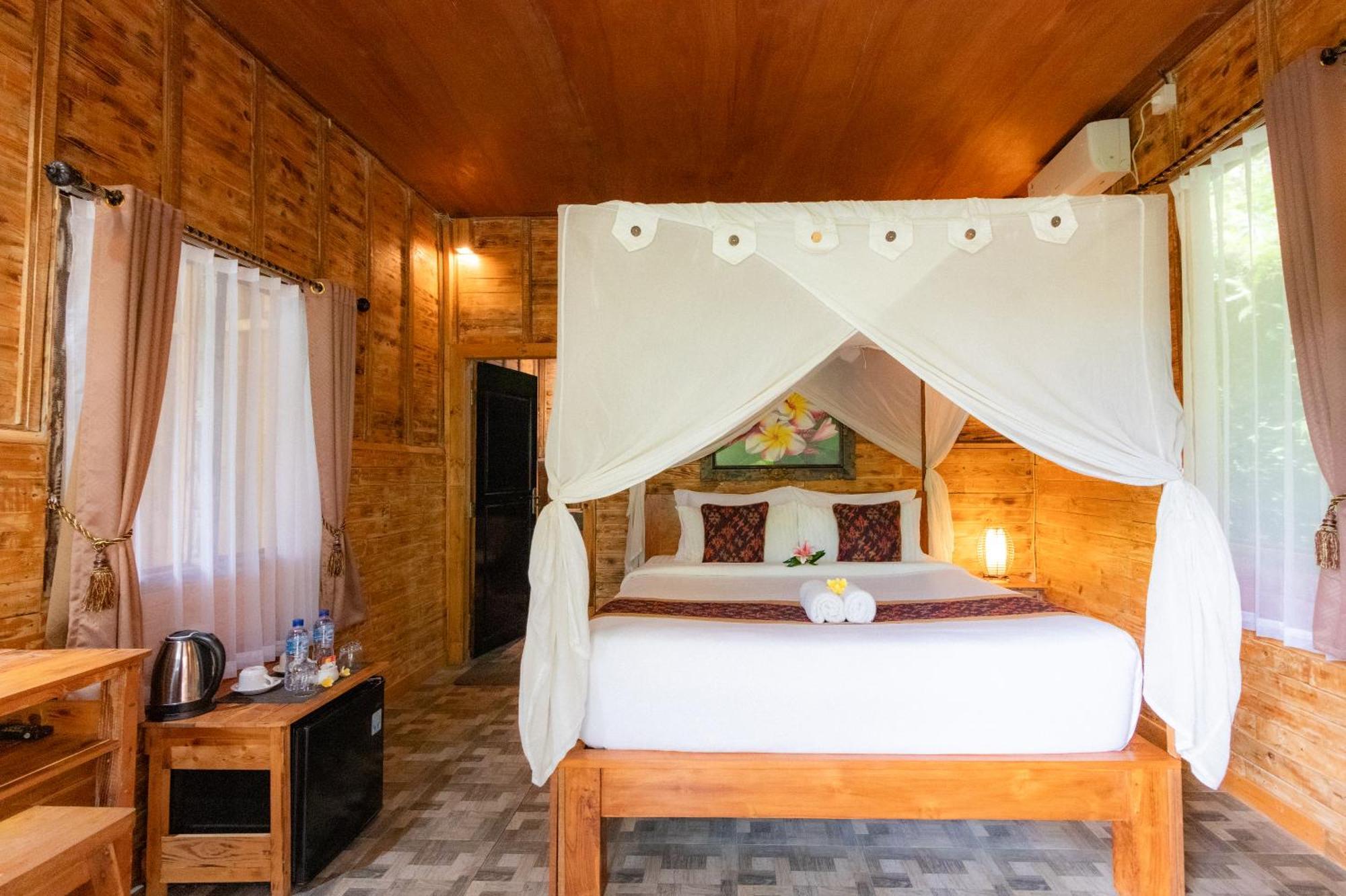 Doni House & Ubud