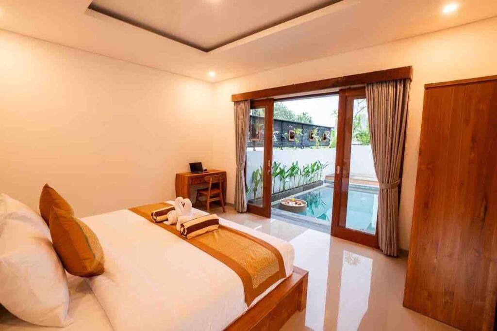 Uma Ayu Garden View Villa *