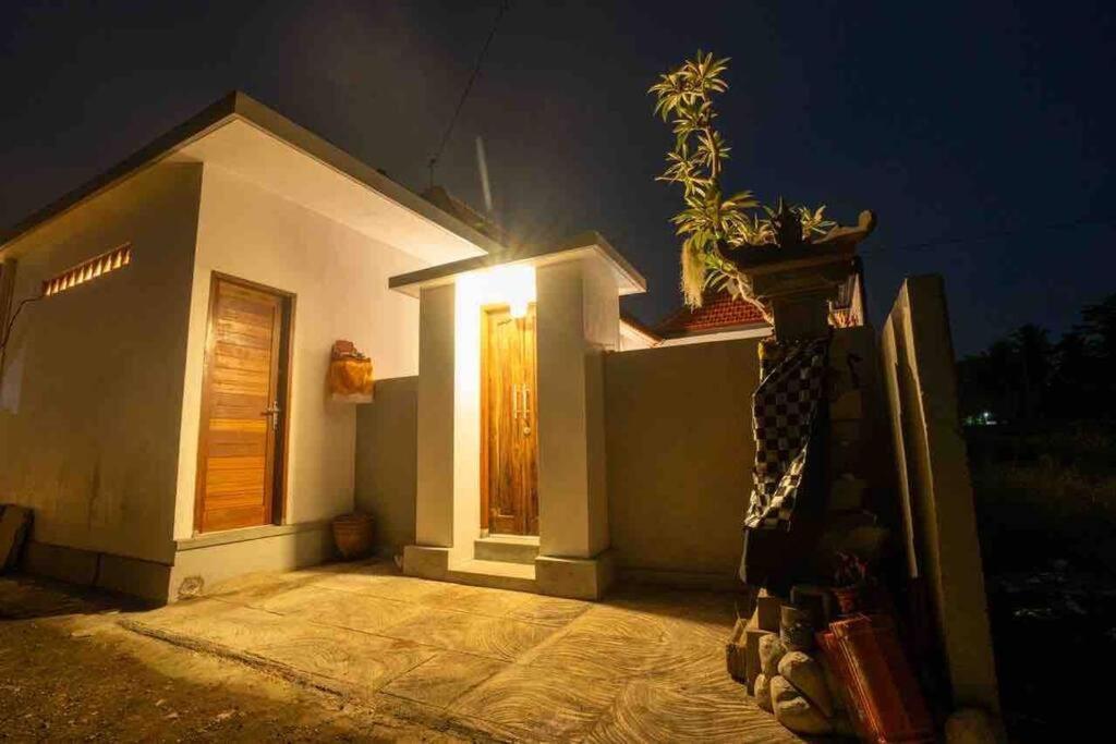 Uma Ayu Garden View Villa *