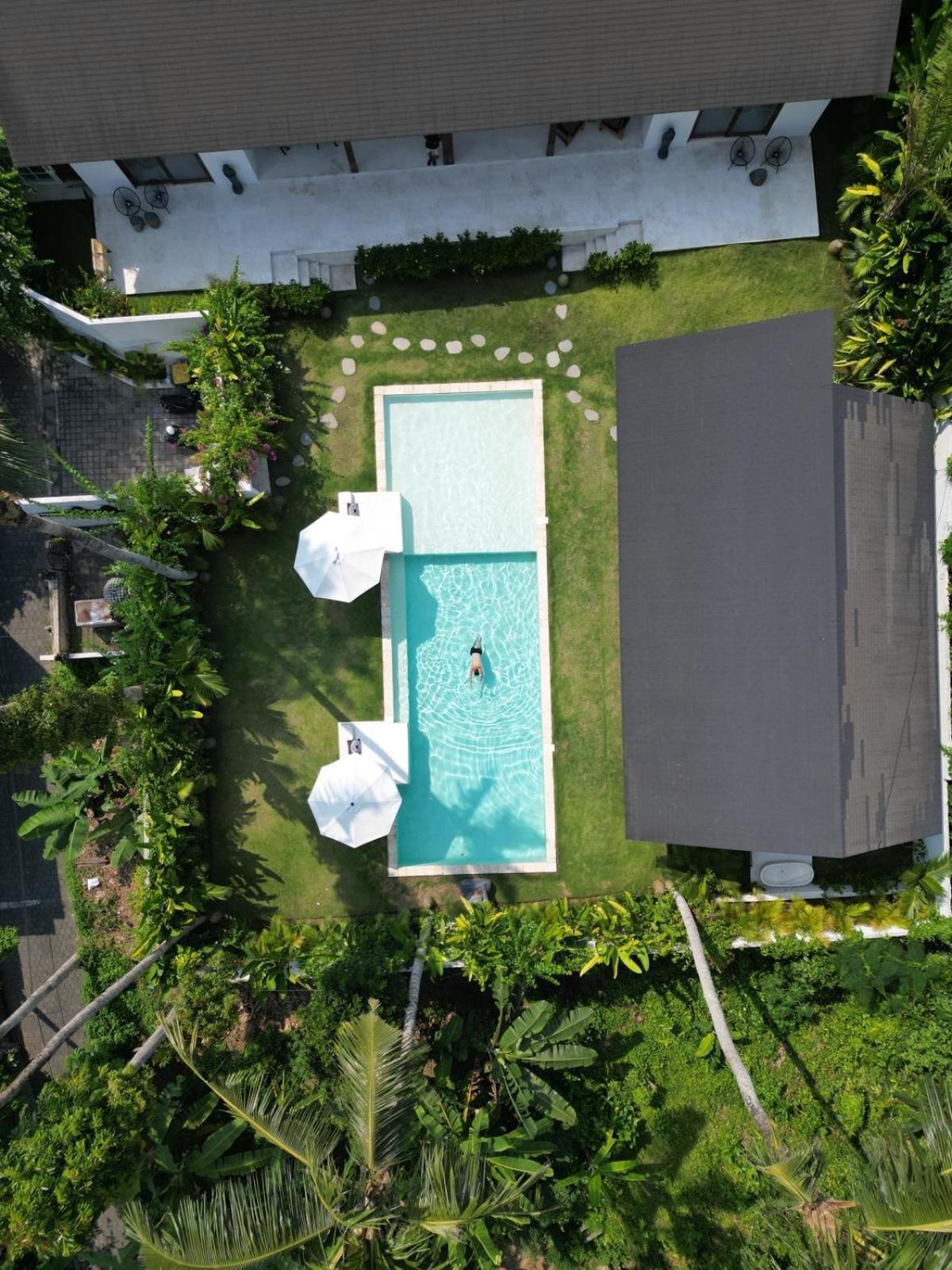 Villa Modern And Stylish 3 Bedroom *