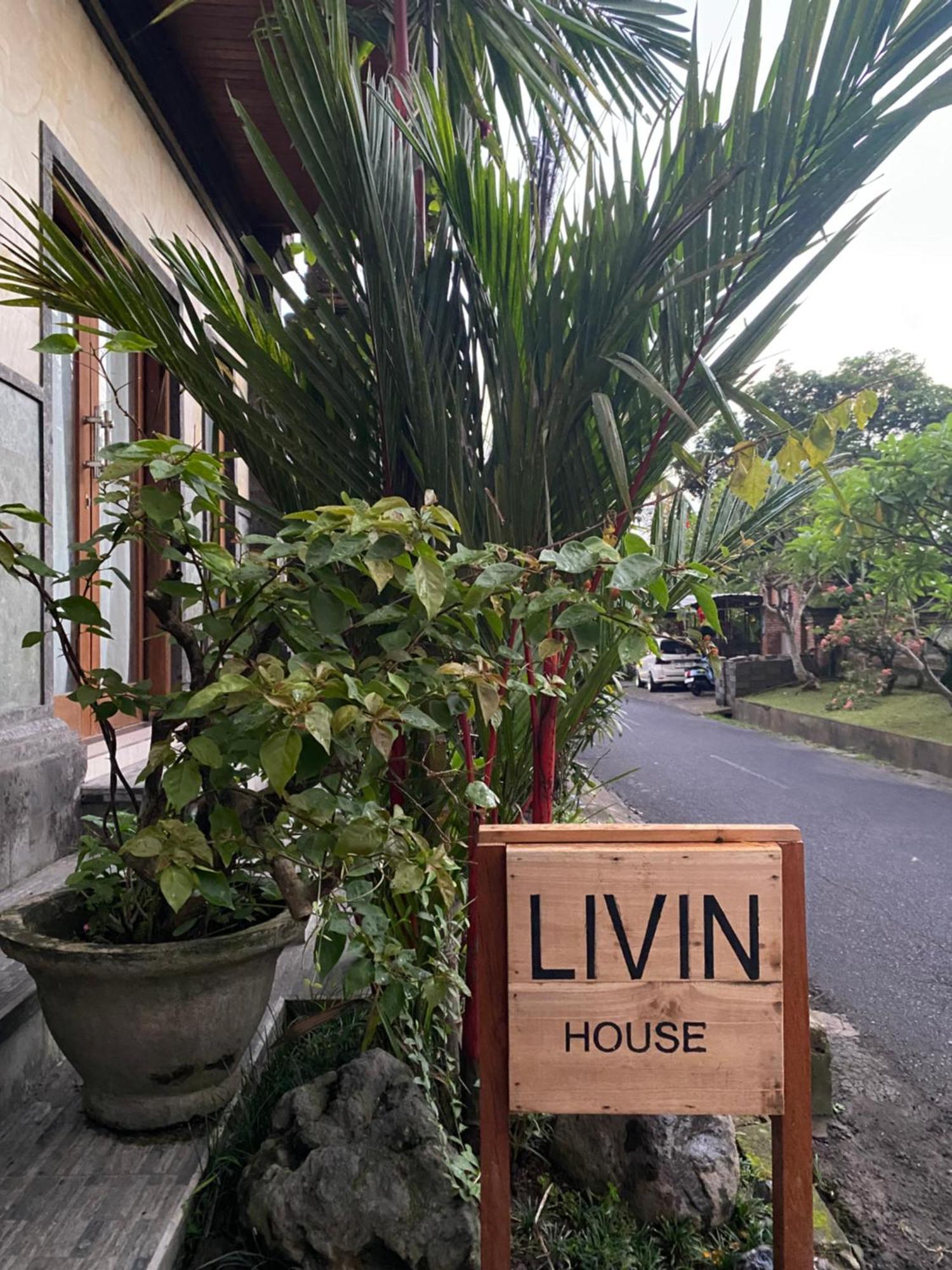 Livin House *