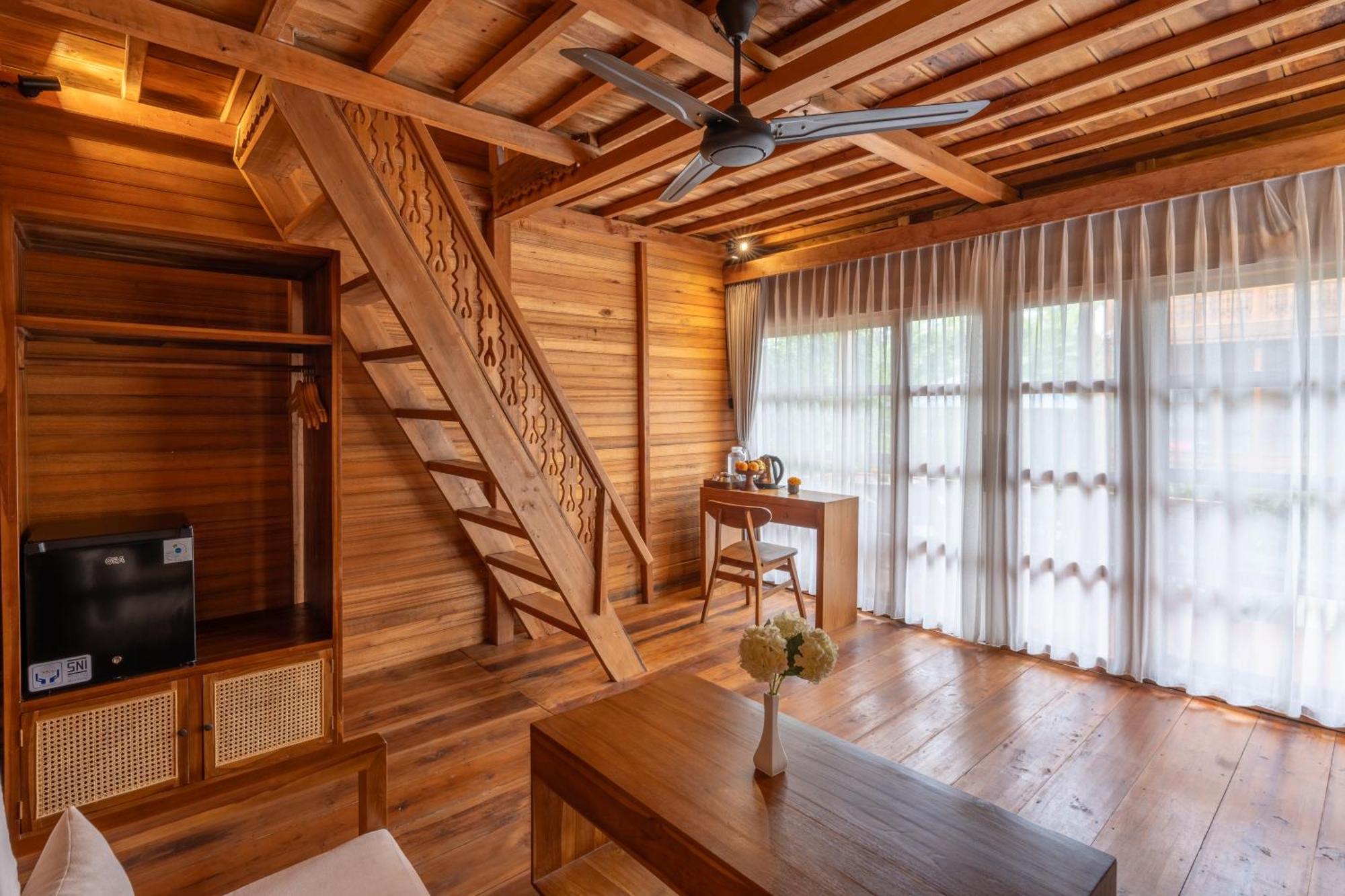 Bed & Breakfast Harmony Wooden Ubud