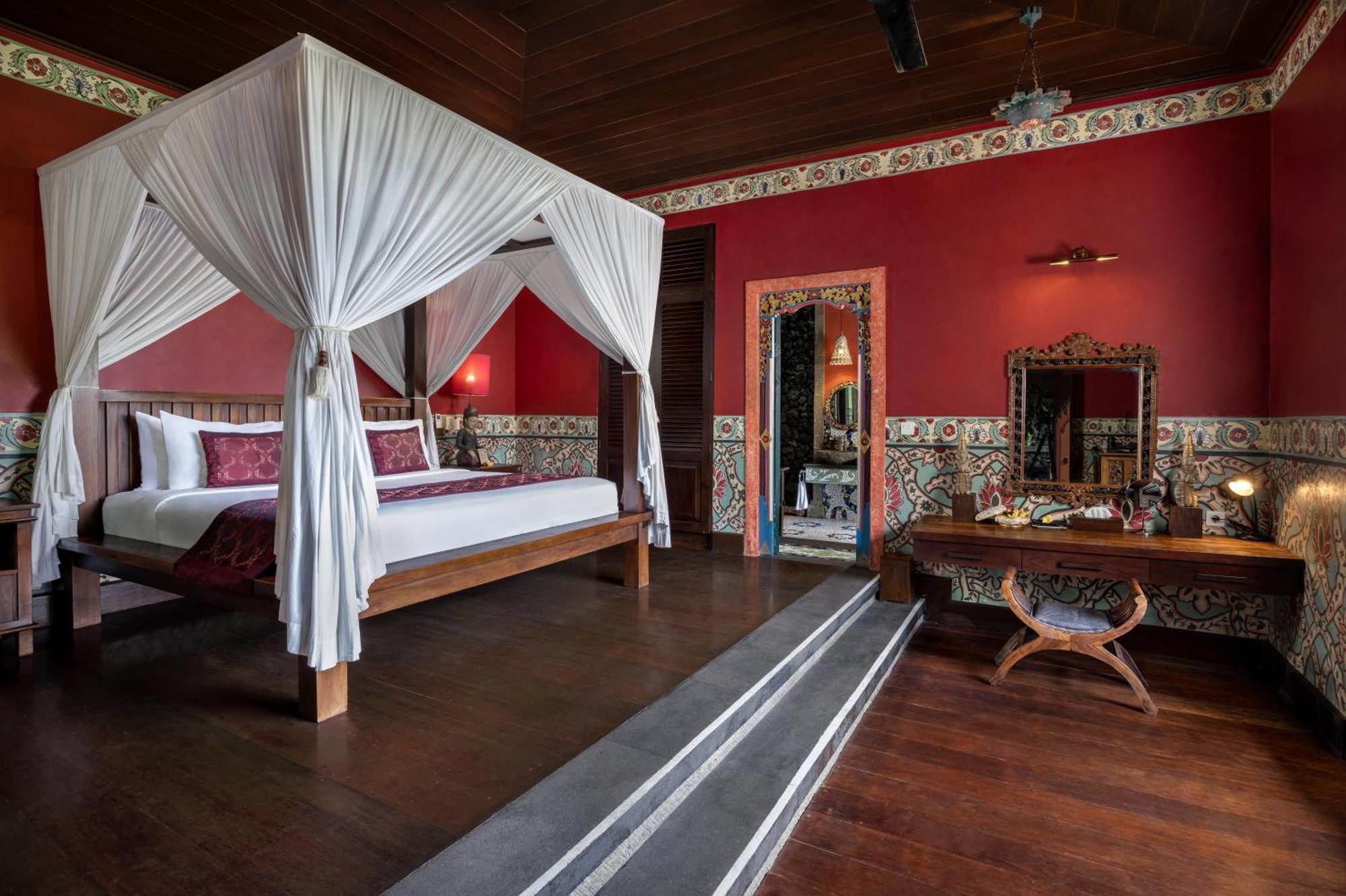 Villa Bidadari Private & Retreat