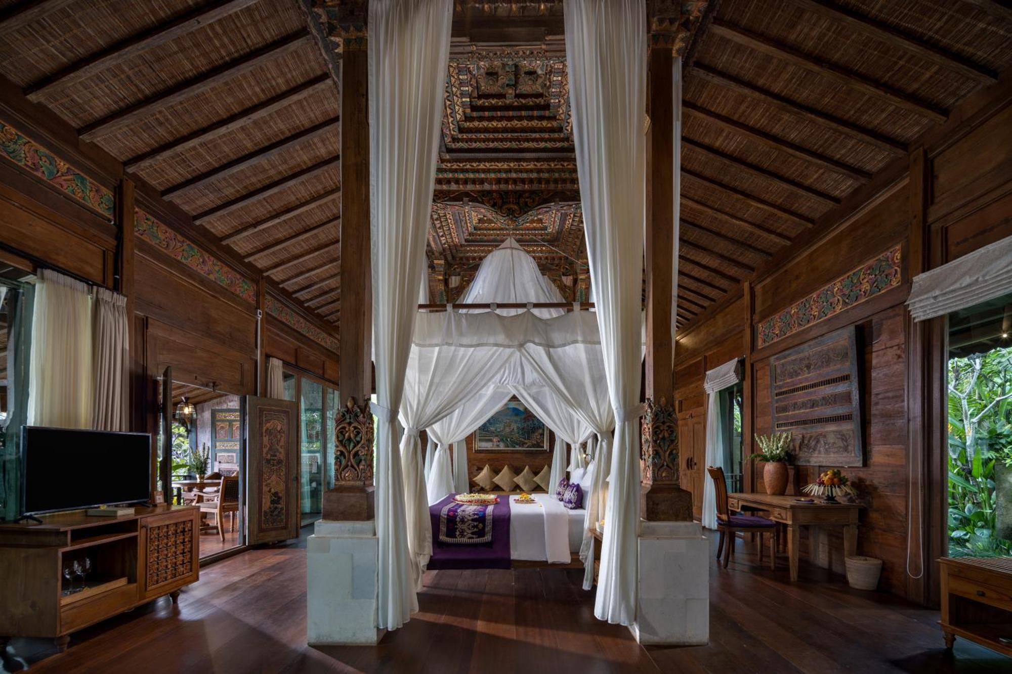 Pramana Watu Kurung Resor 5*