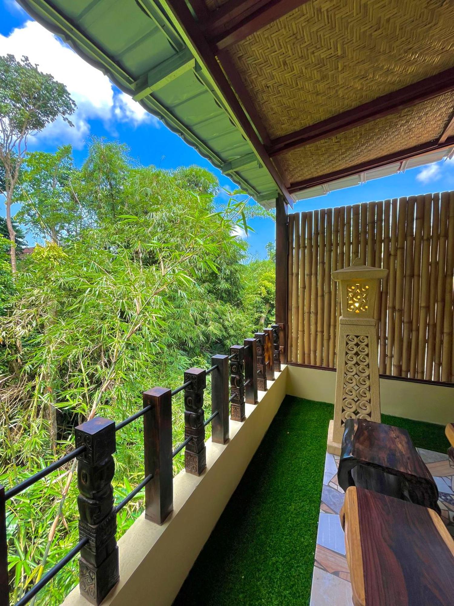 Hotel Bamboo Oasis