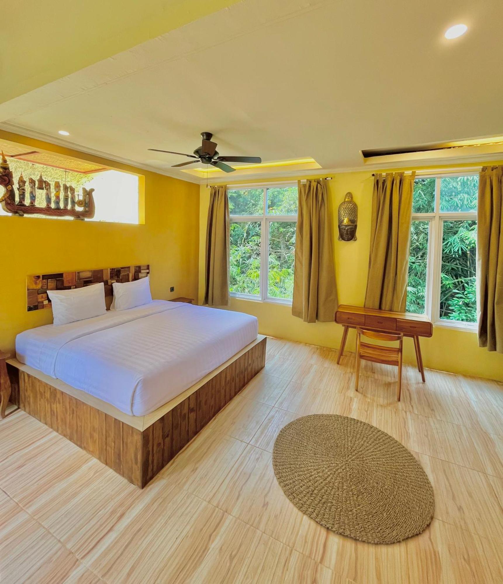Hotel Bamboo Oasis