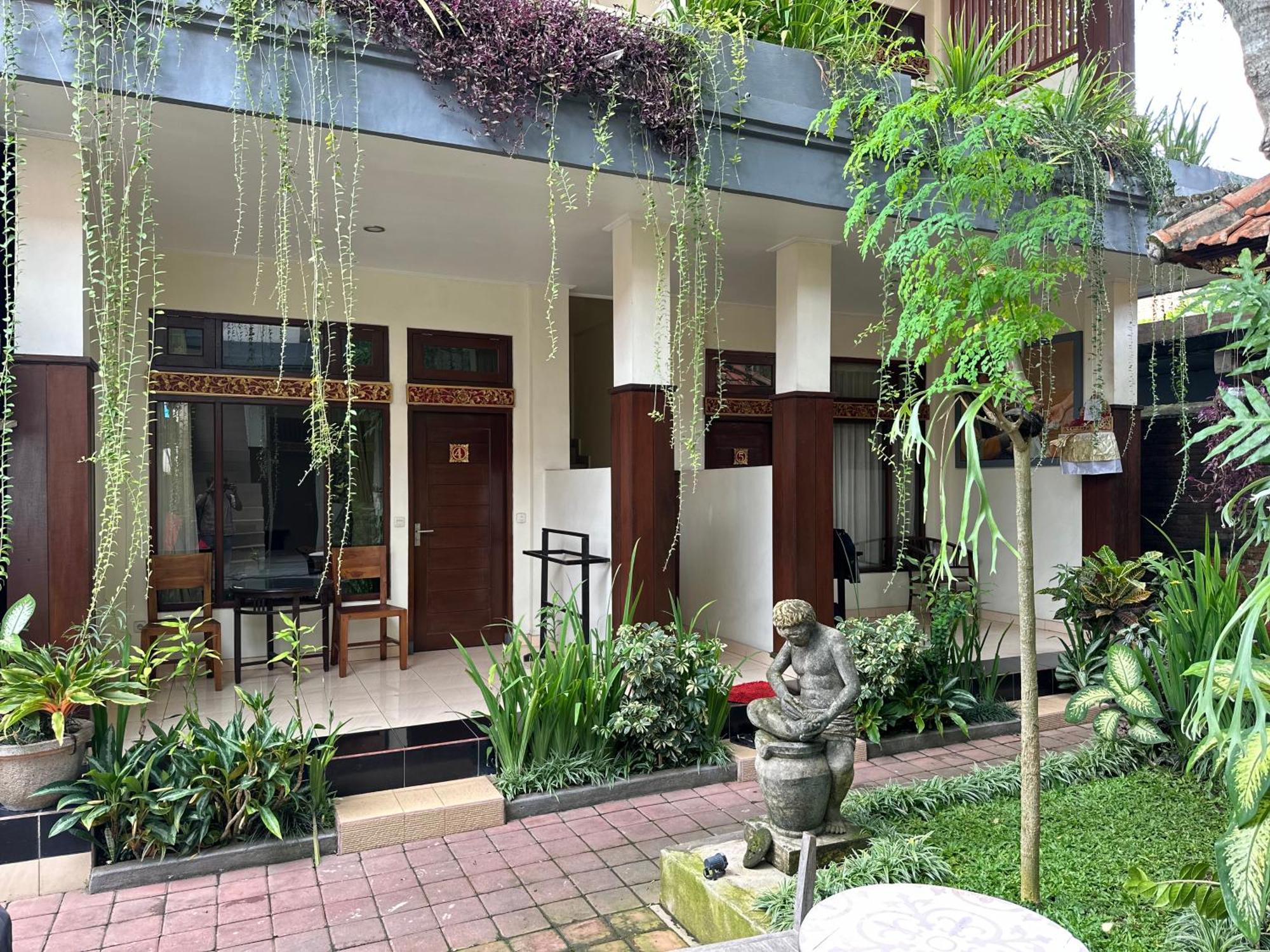 Brata 2* Ubud (Bali)