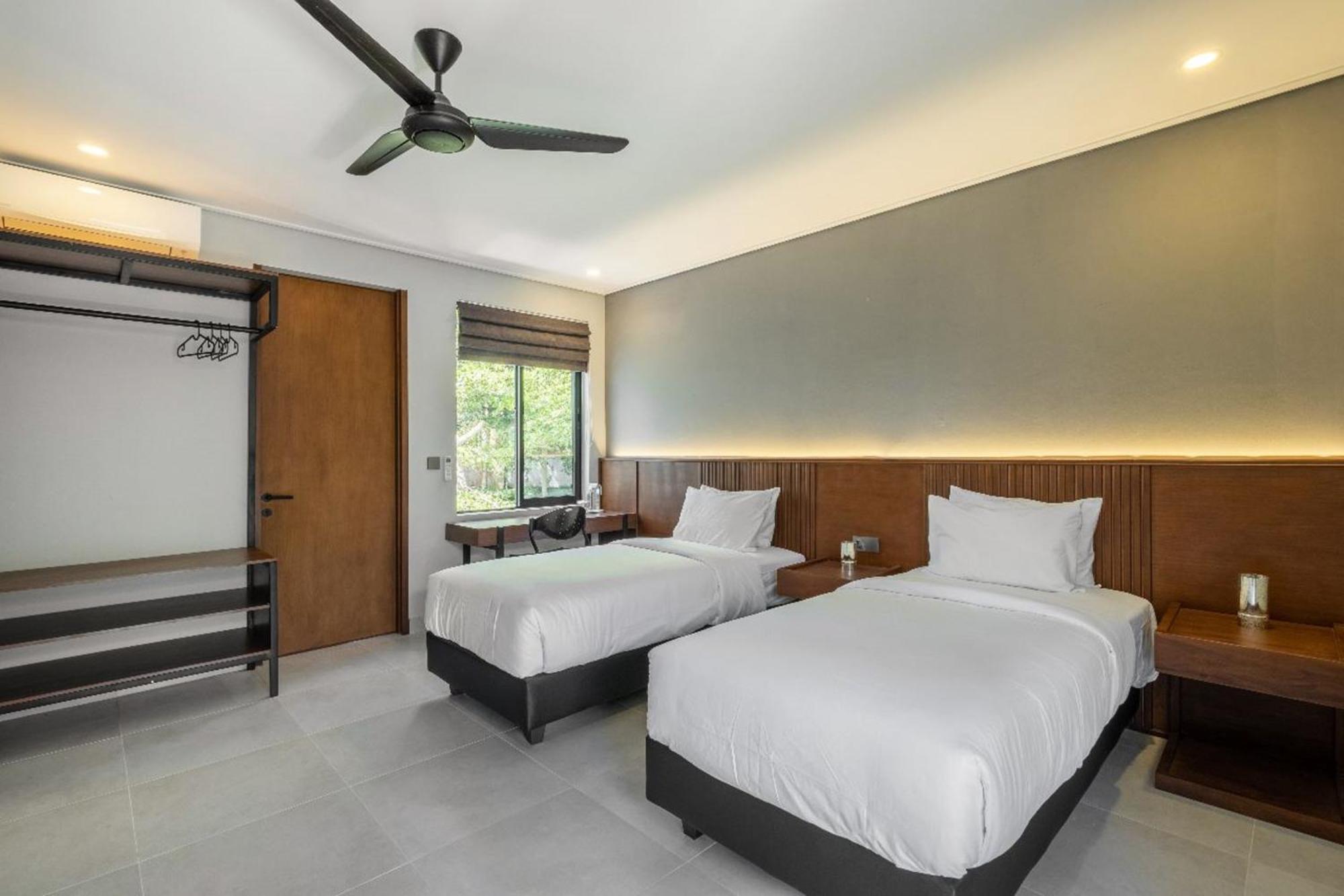 Cakra - 4 Bedroom Luxury With Infinity Pool And Paddy Field View Villa Ubud (Bali)