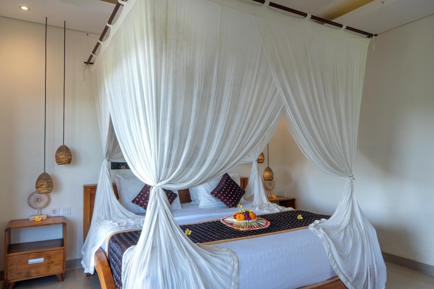 Mahadana Hotel 3*