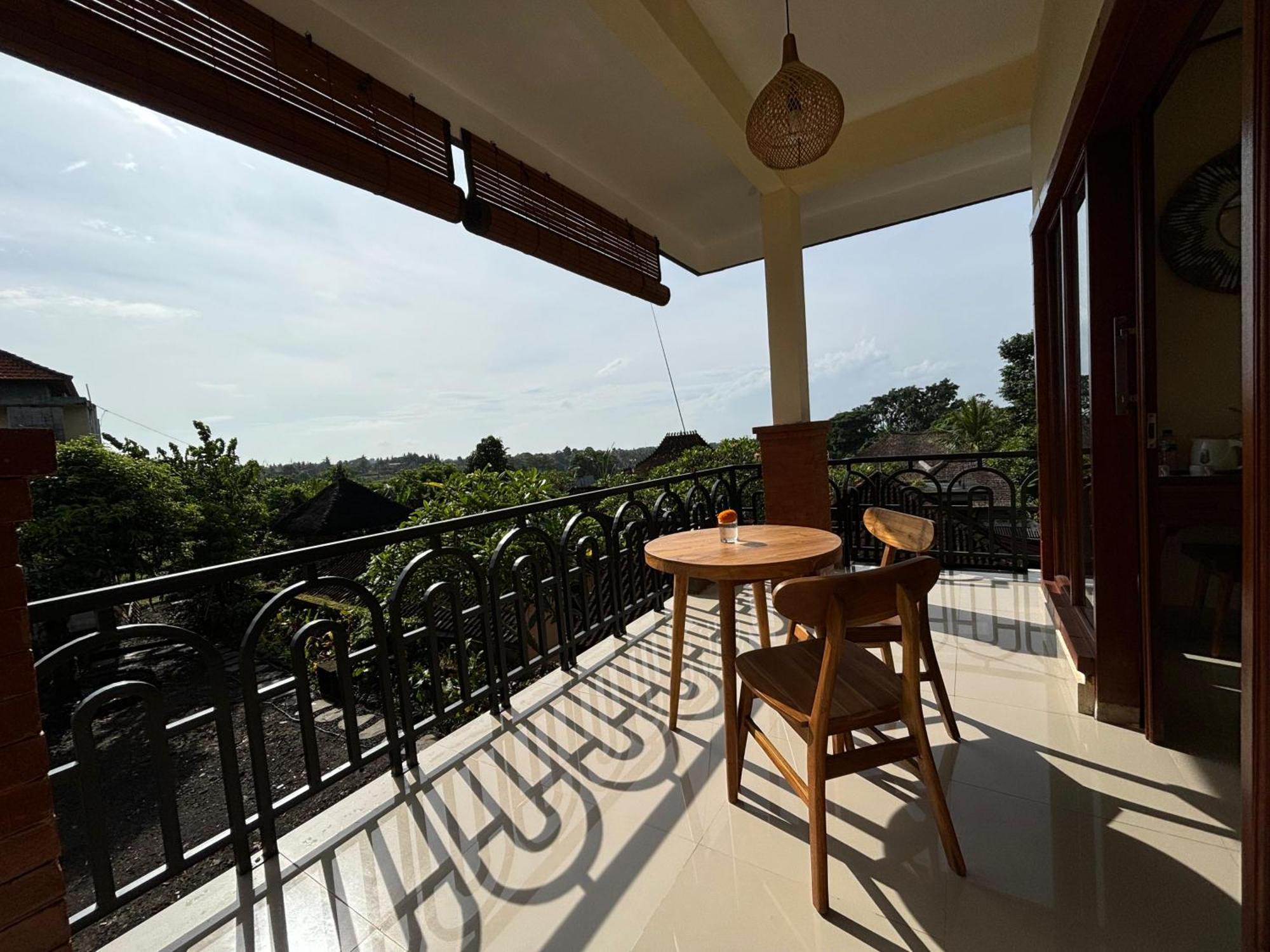 Sky Homestay *
