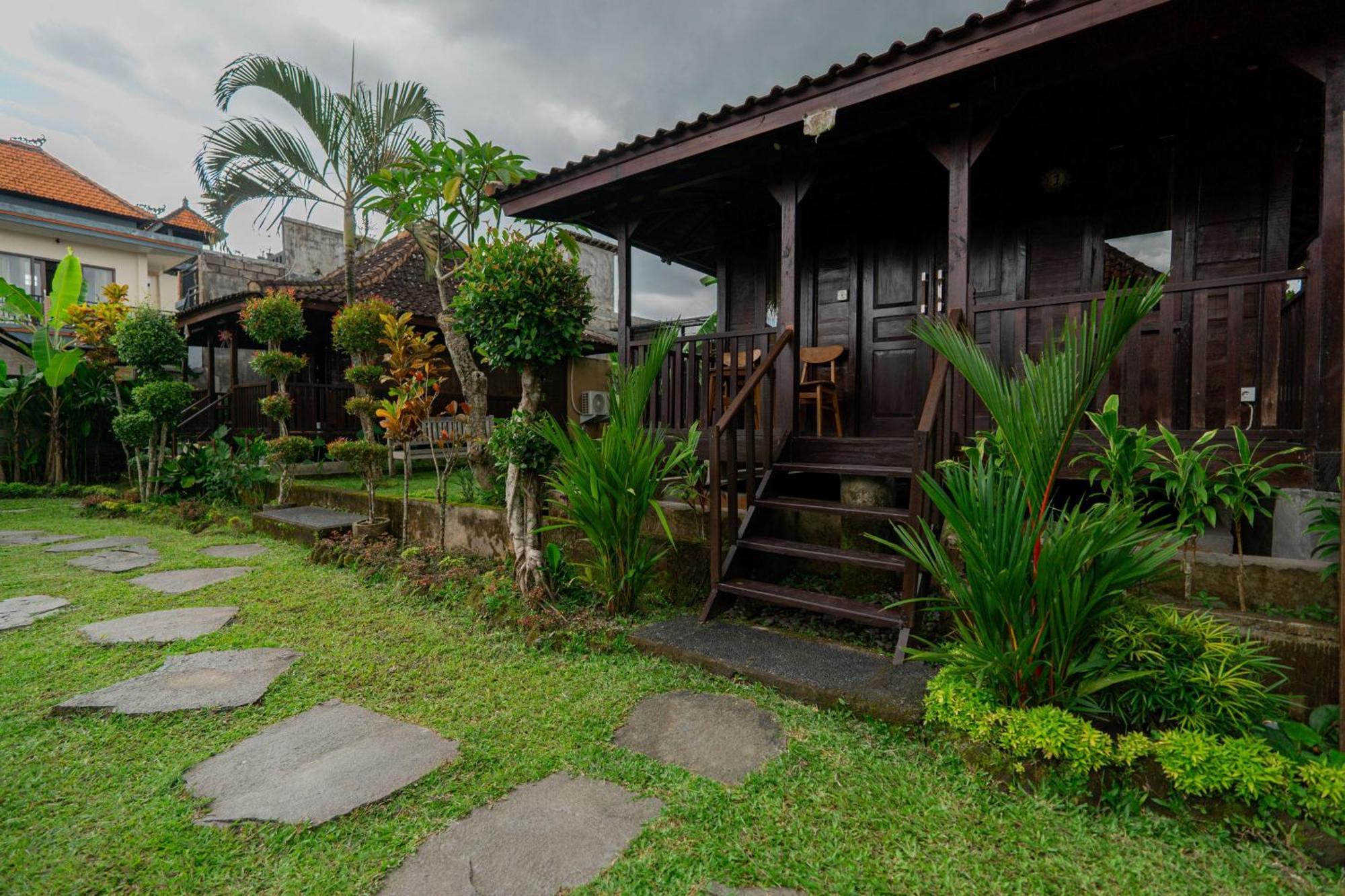 Guest house Pemulan House By Bali *