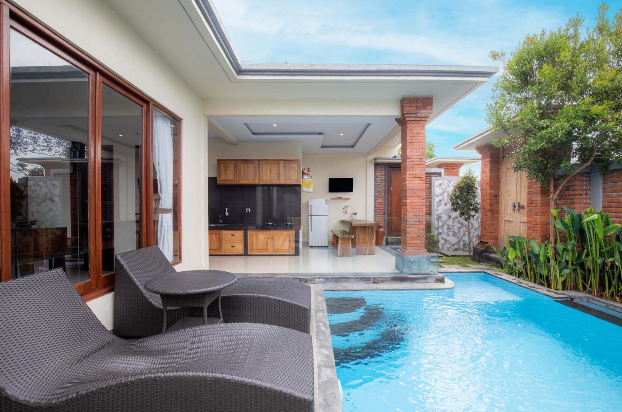 Mayura Private Pool *