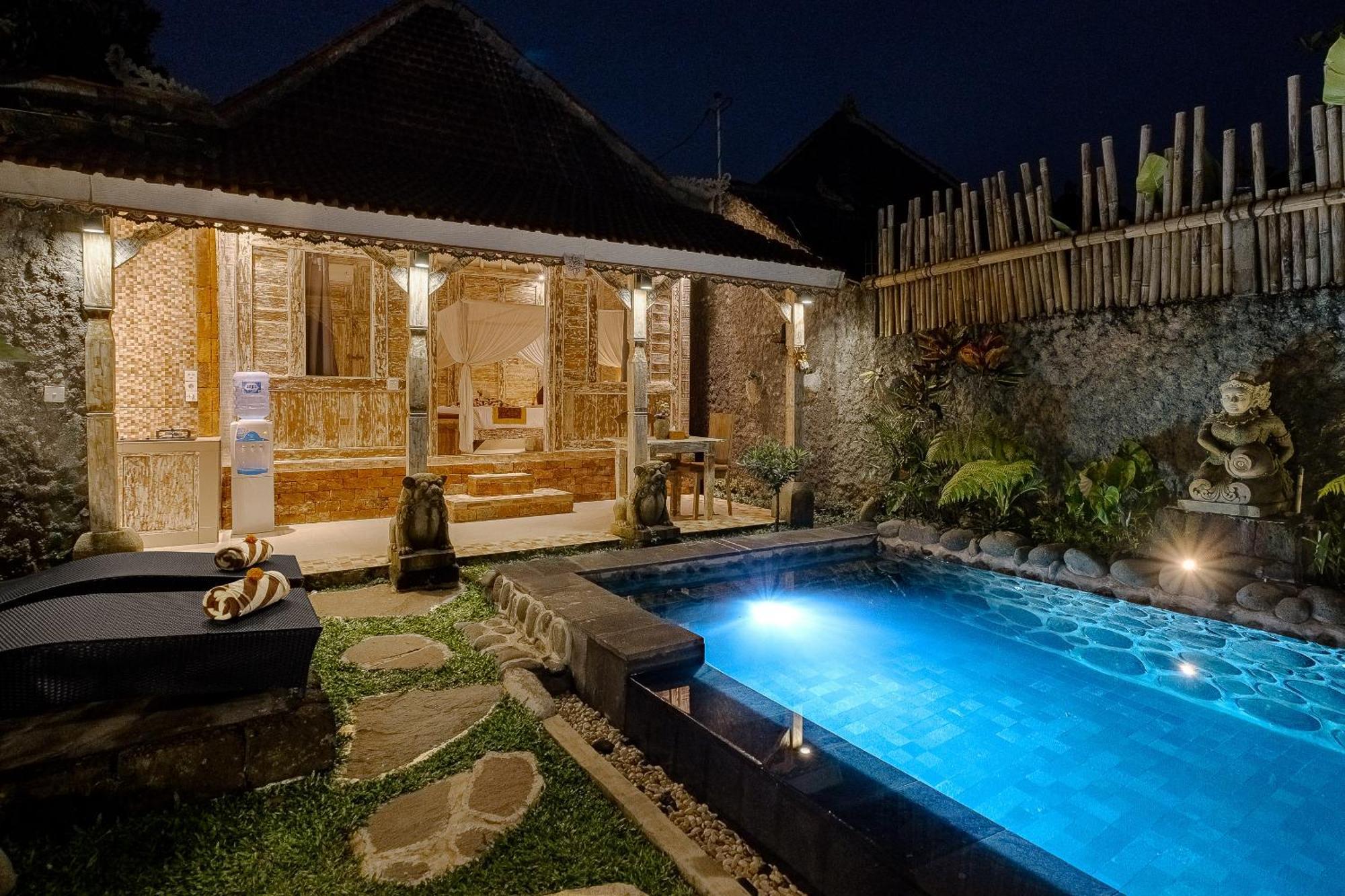 Villa Pratiwi *