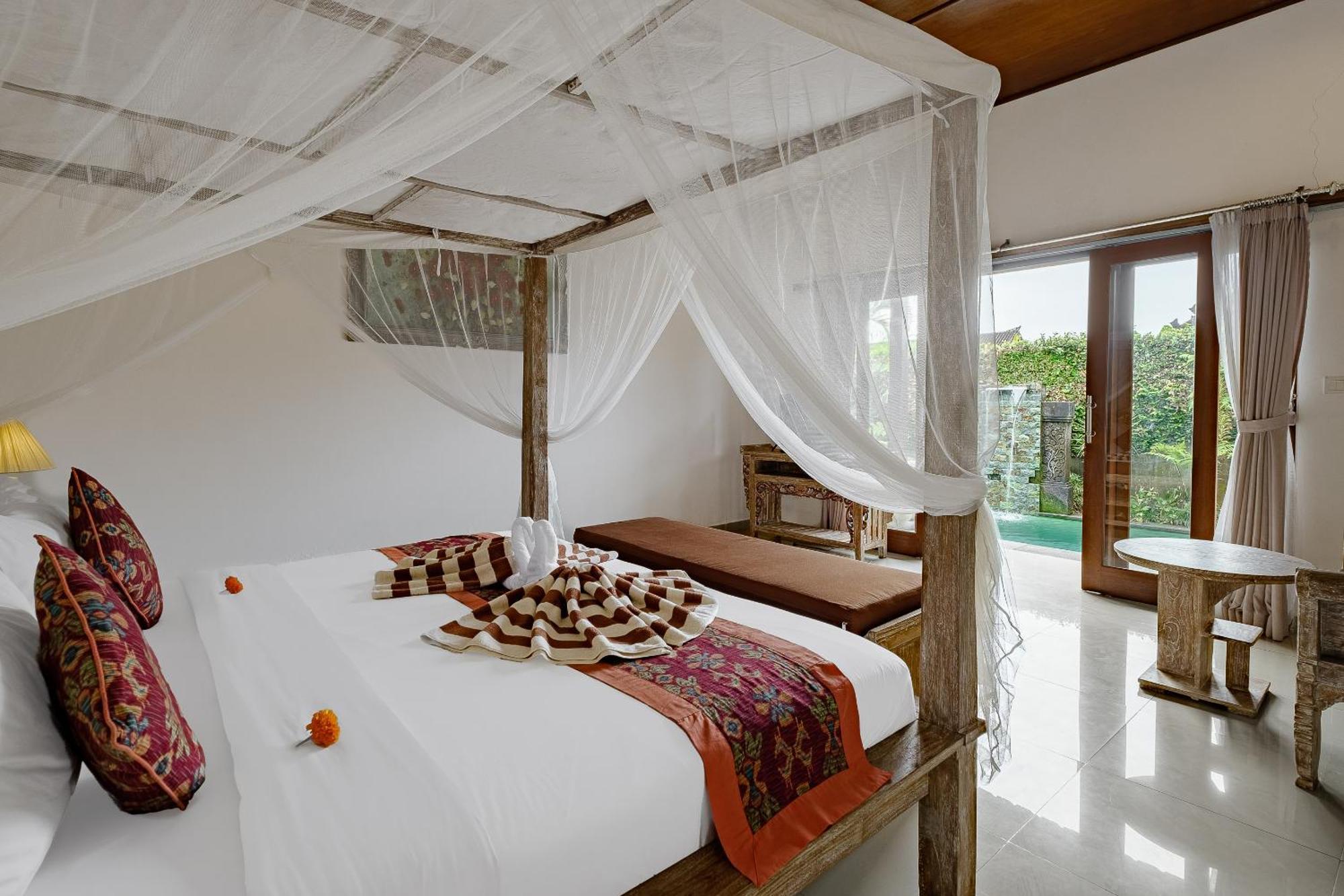 Villa Pratiwi