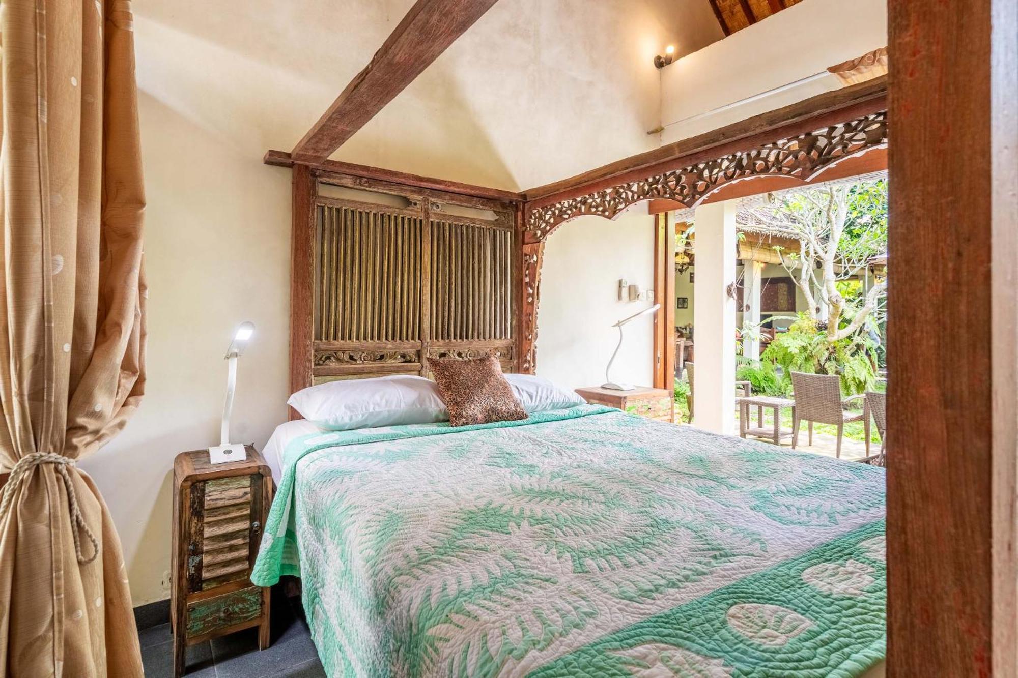 Mangga Villa *