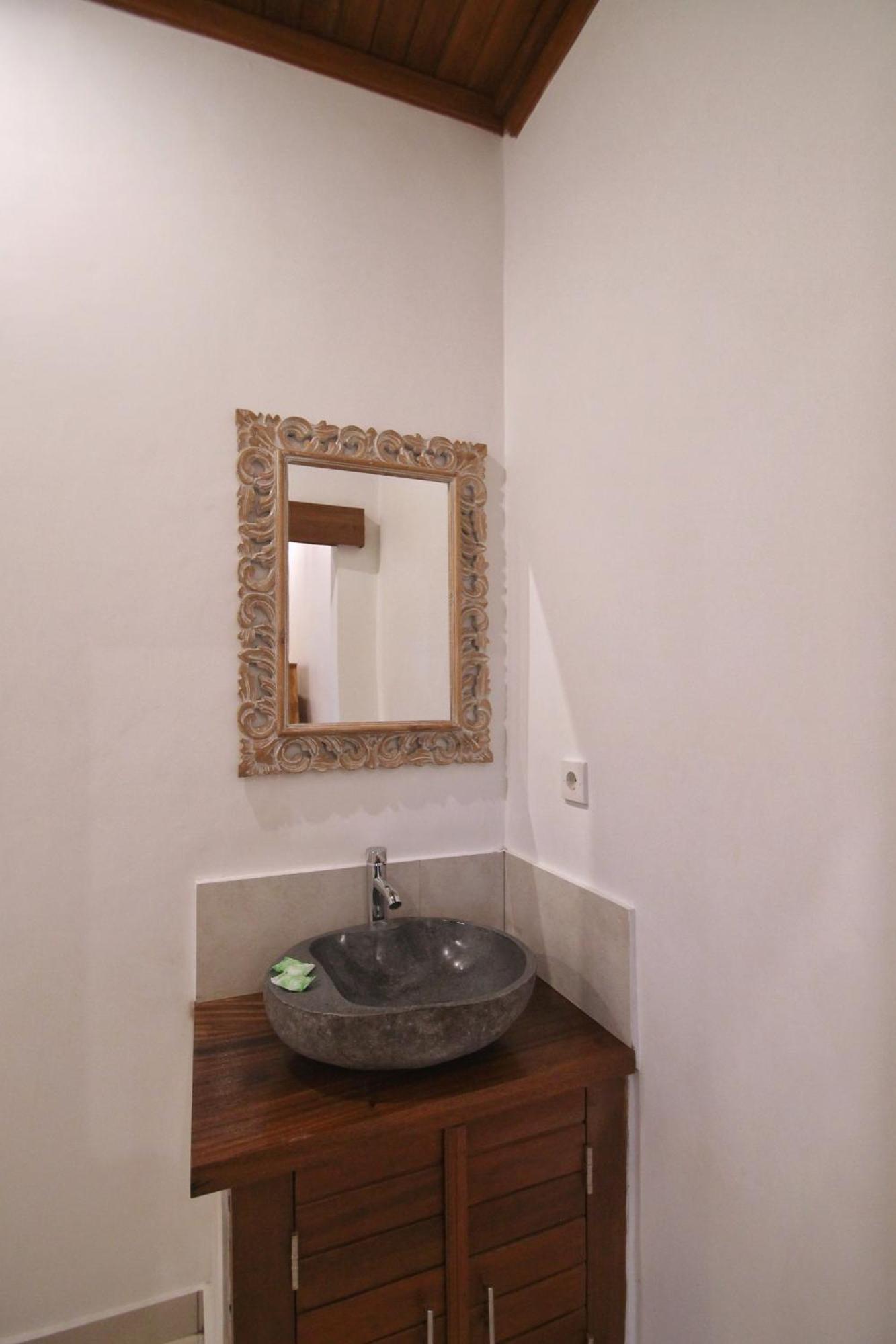Guest house Sari