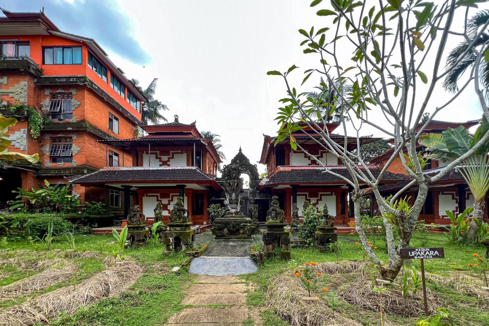 Hotel Reddoorz At Garden Suly Peliatan