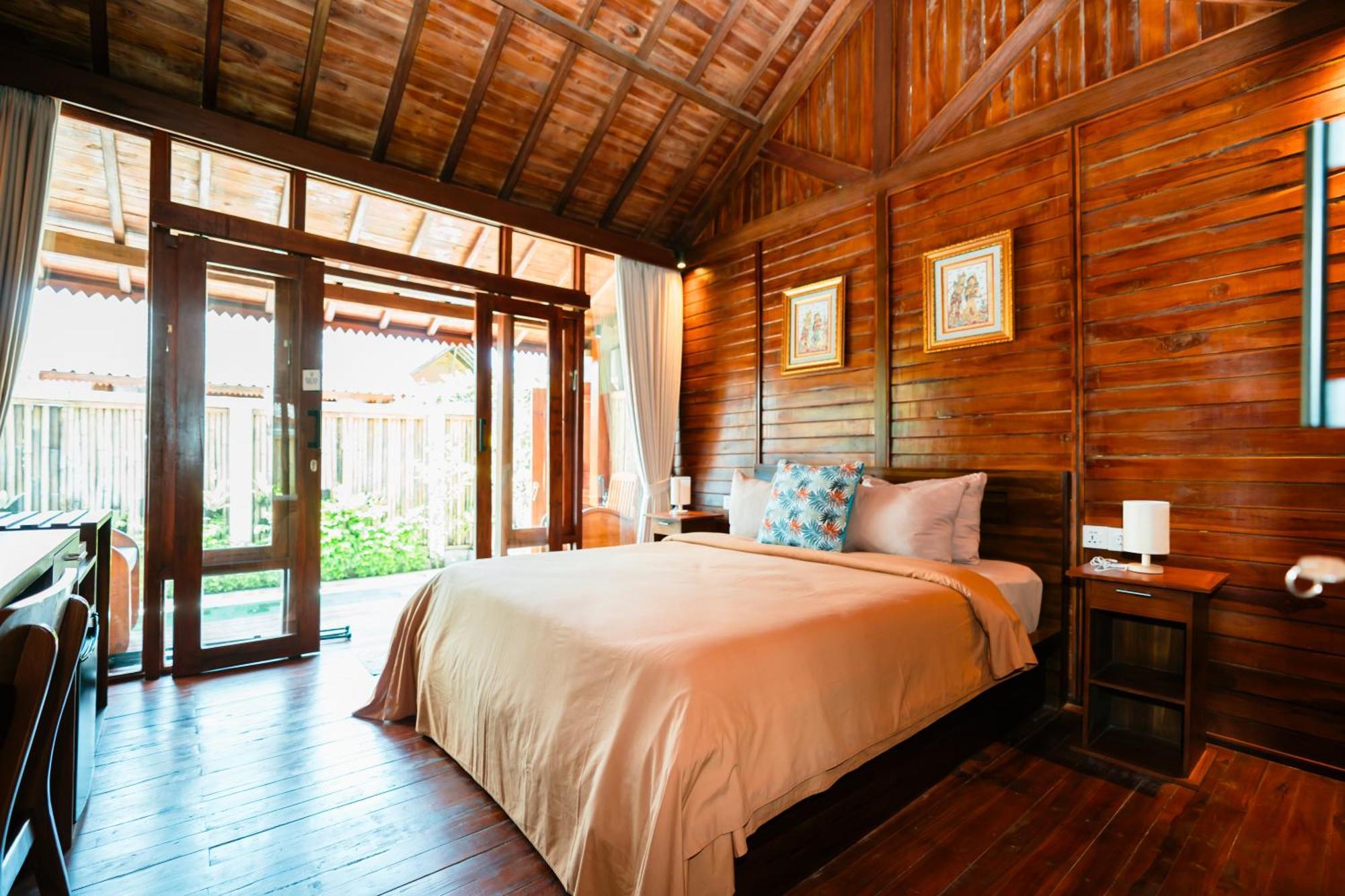 Ngesil Private Joglo & Pool Guest house Ubud (Bali)