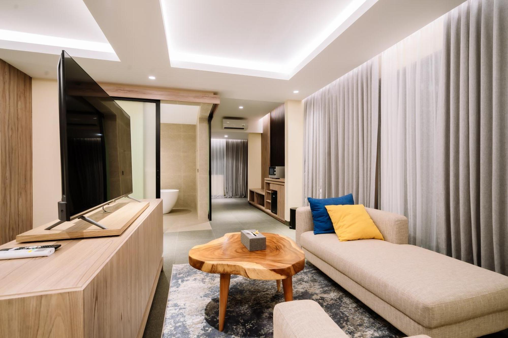 Hotel Big Dragon 4*