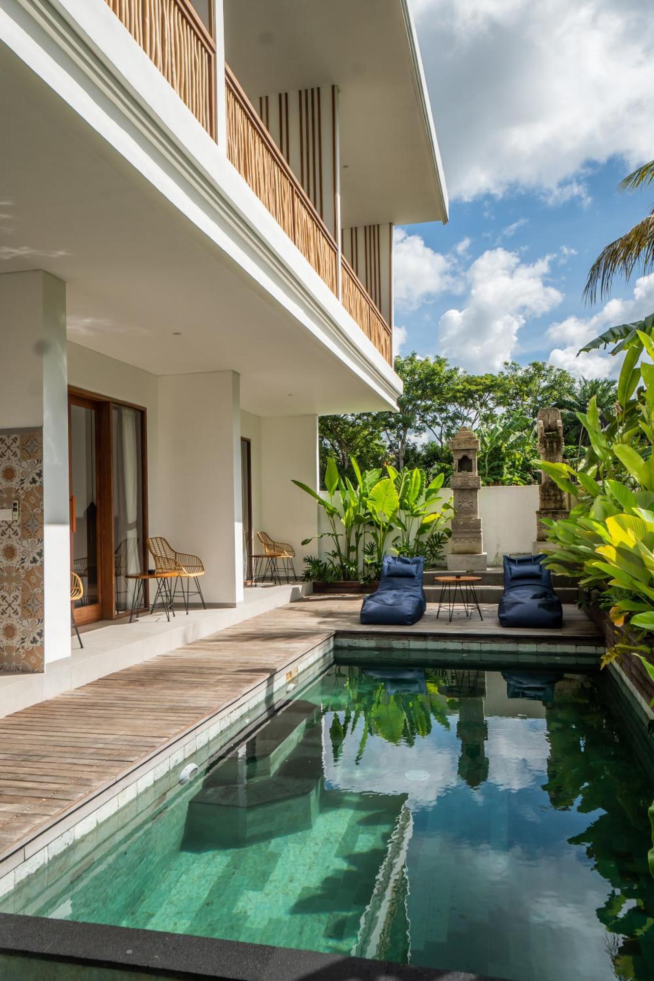 Lodge Kemari